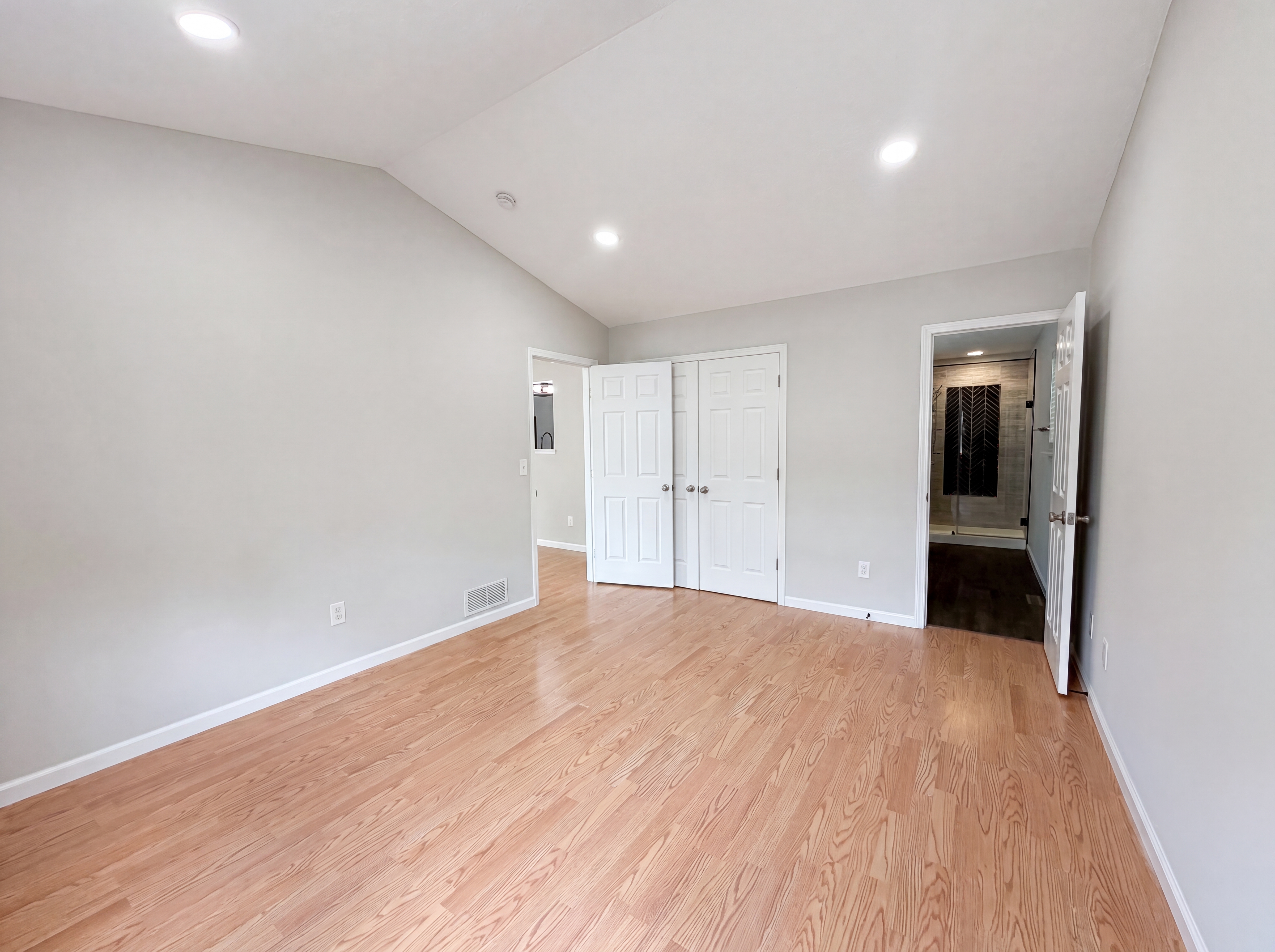 Photo 14 of 28 of 195 Brackbill Ct, Pickerington, OH