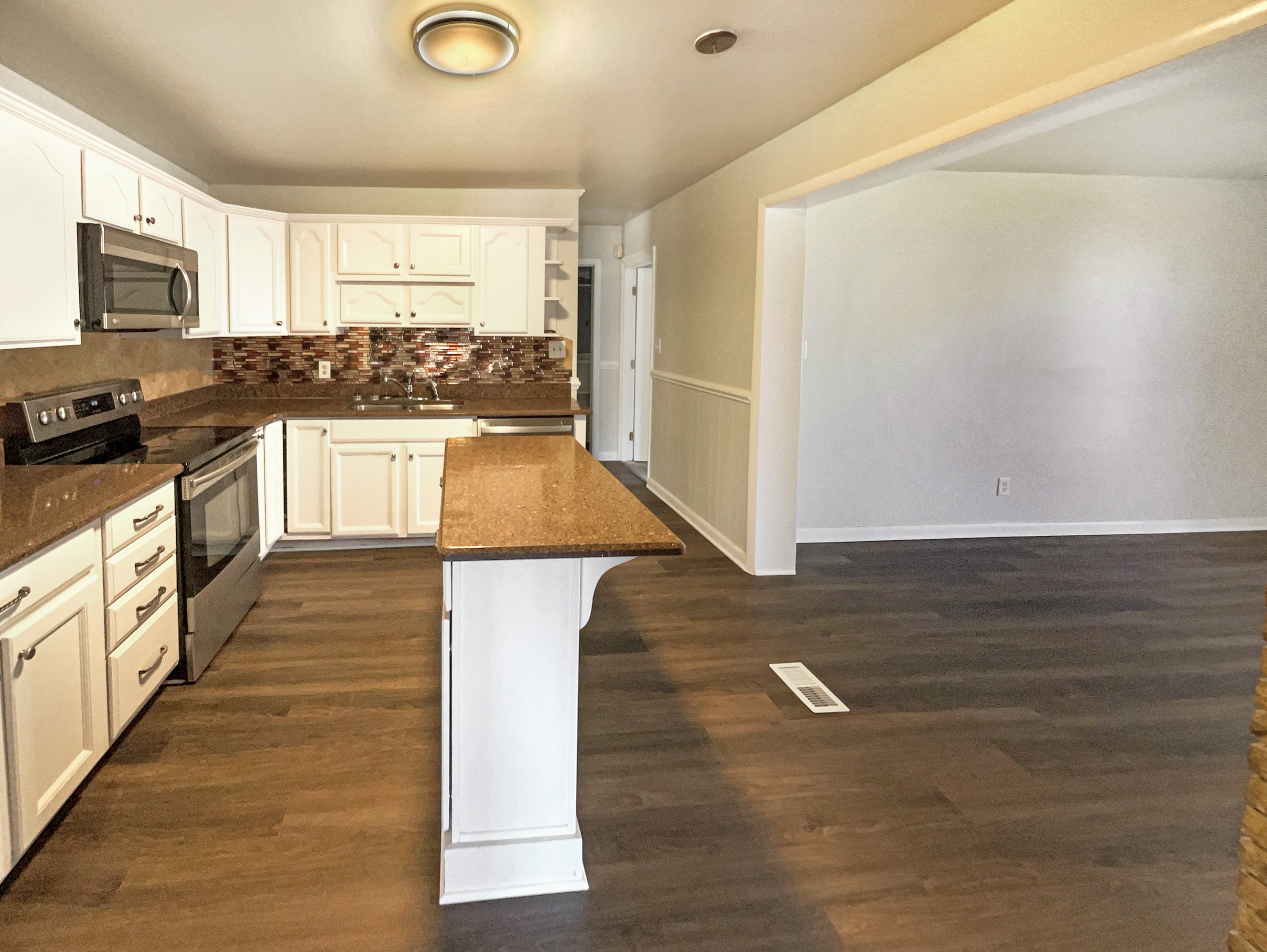 Photo 21 of 30 of 2807 Clingman St, Hopewell, VA