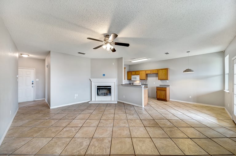 Photo 4 of 26 - 6400 Rainwater Way, Fort Worth, TX 76179