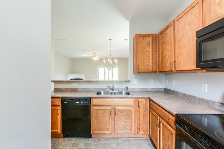 Photo 6 of 17 - 620 Woodson Dr, Clayton, NC 27527