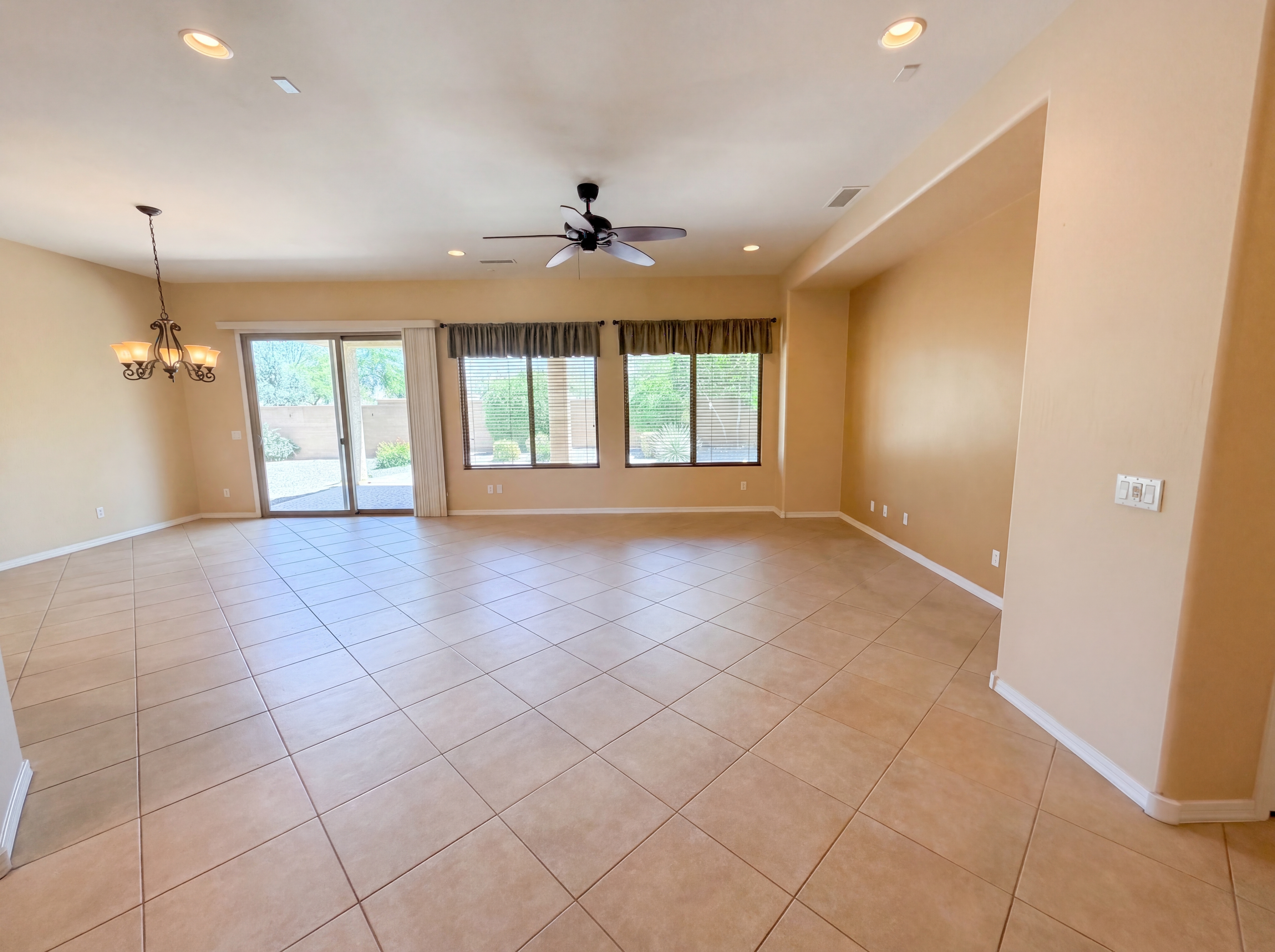 Photo 11 of 31 of 20359 N 262nd Dr, Buckeye, AZ