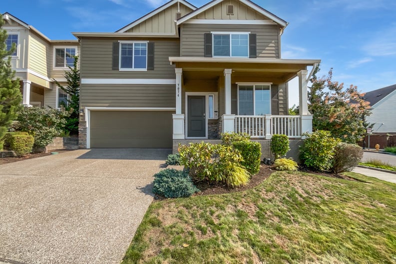 Property photo 1 of 7074 NW 168th Ave