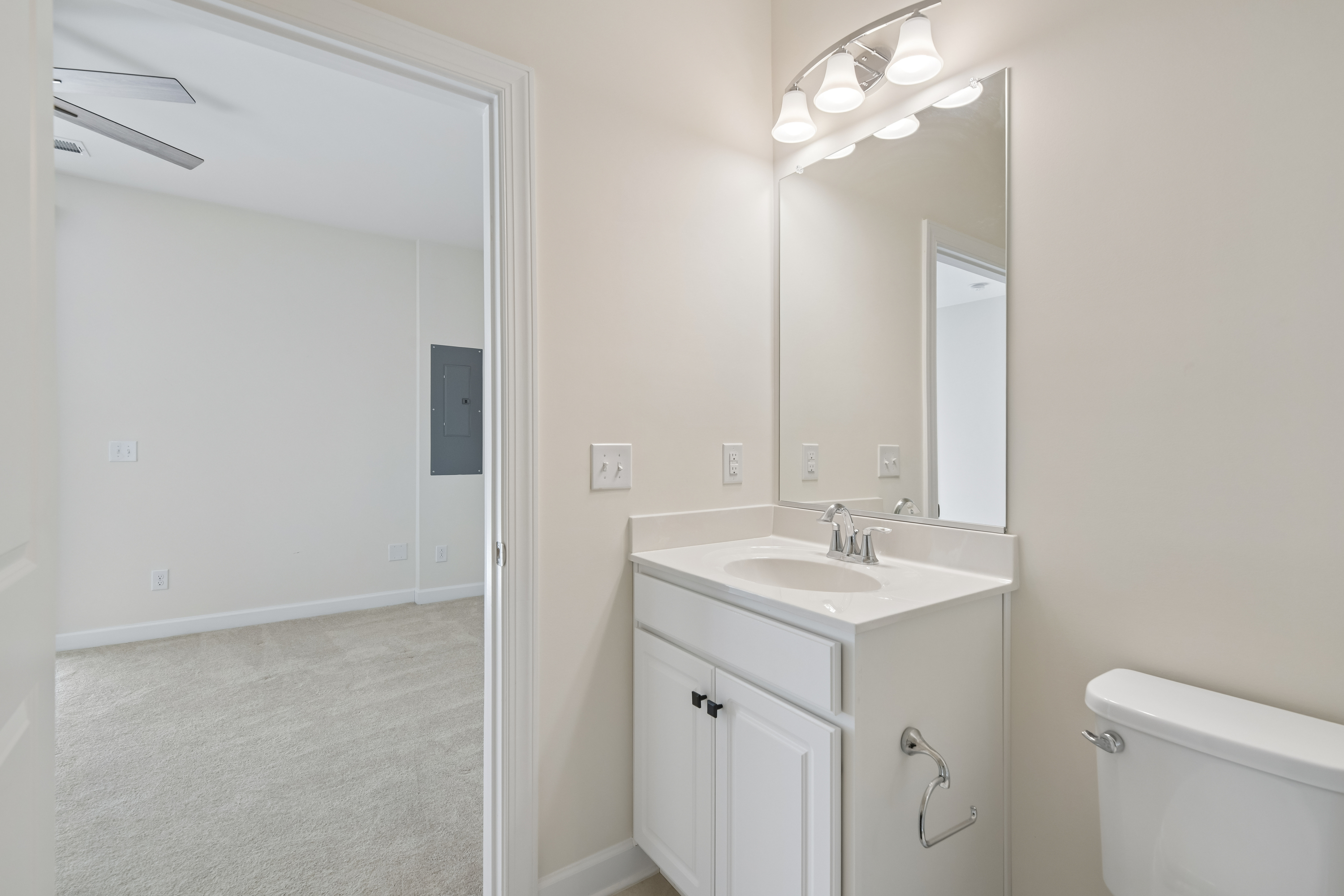 Photo 56 of 60 of 8124 Bock Farm Pl, Alexandria, VA