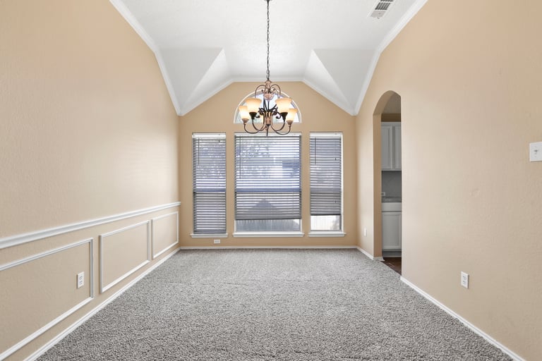 Photo 18 of 26 - 5028 San Jacinto Dr, Haltom City, TX 76137