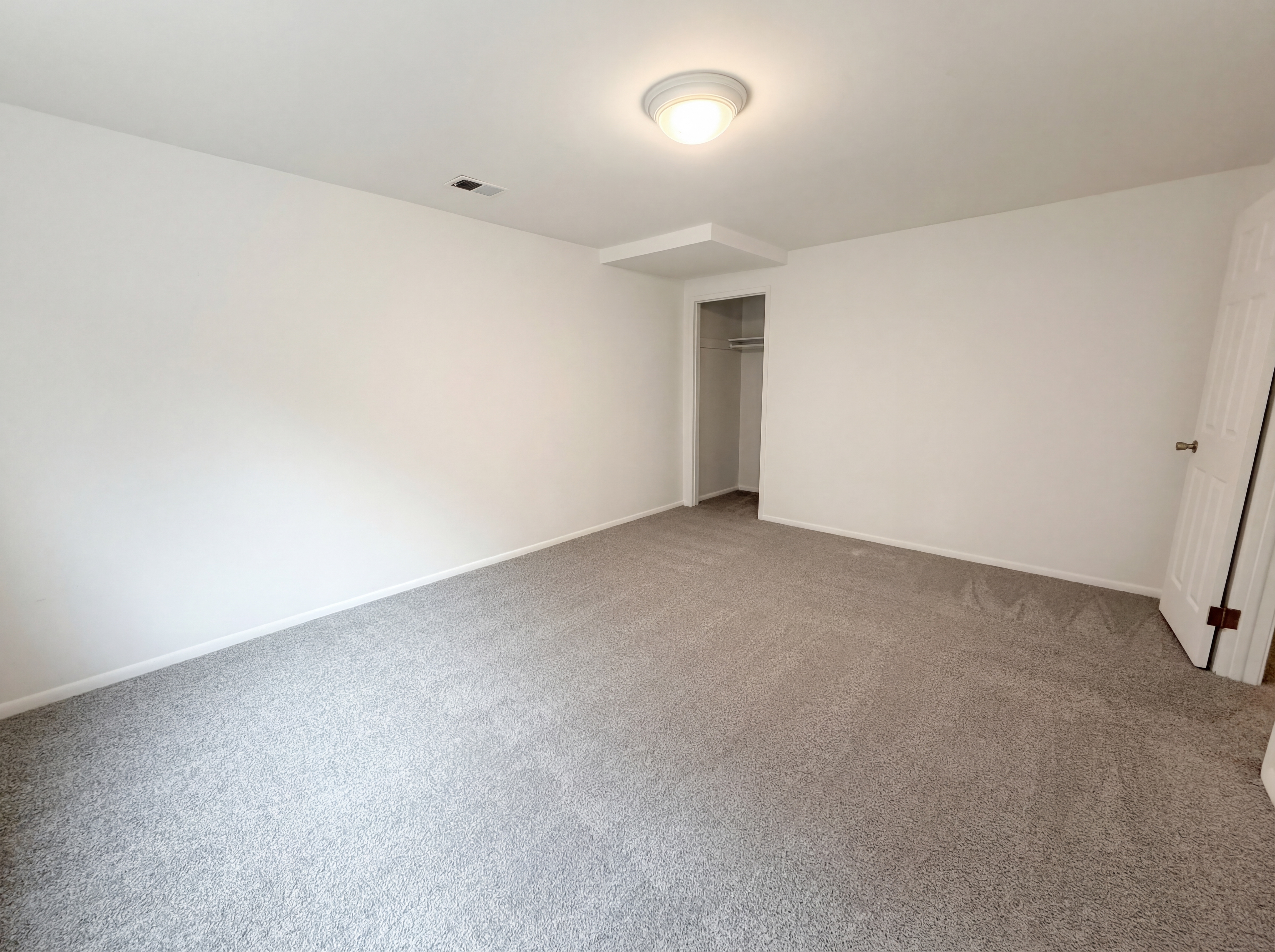 Photo 4 of 25 of 13771 W Warren Dr, Lakewood, CO