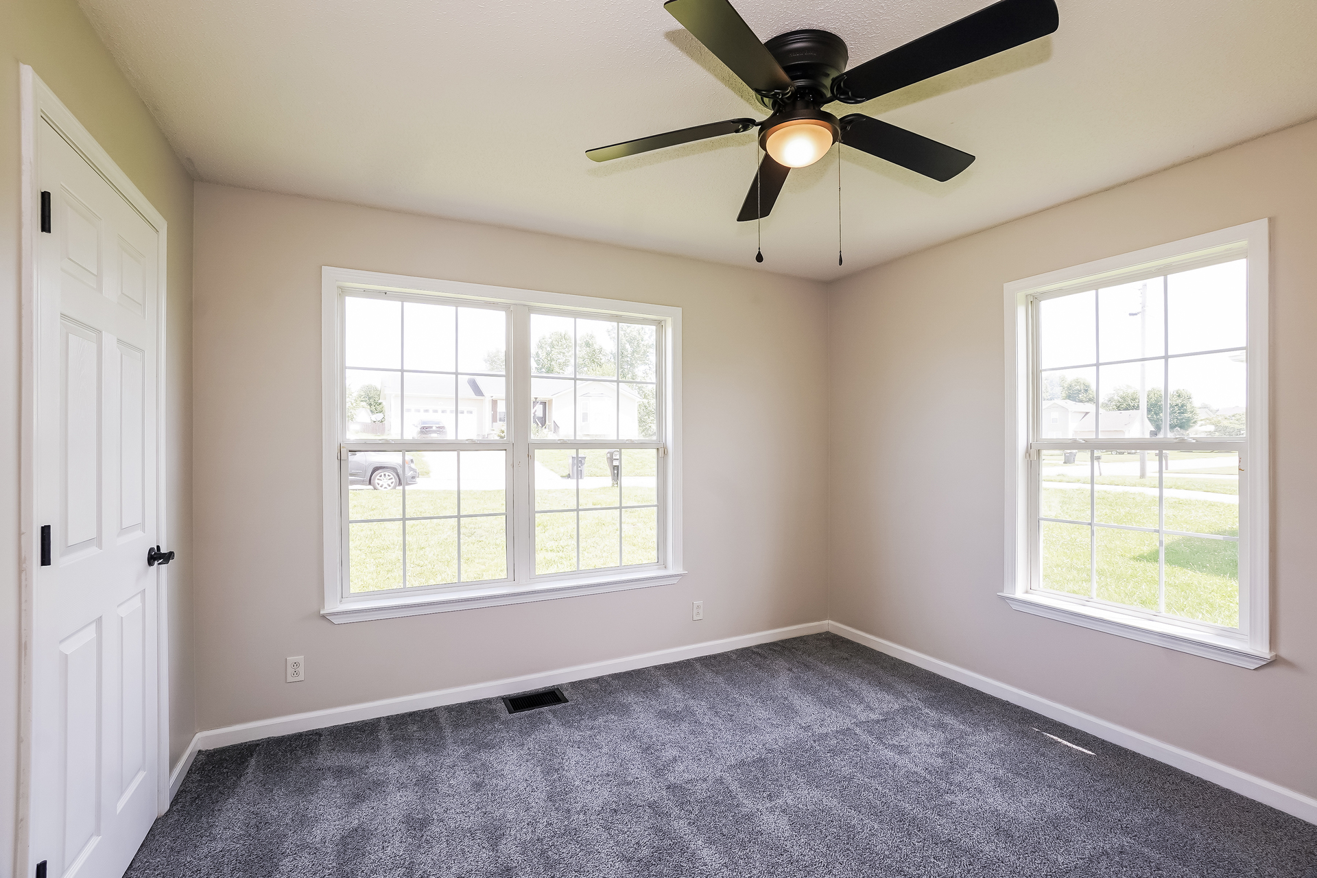 Photo 12 of 19 of 429 Filmore Rd, Oak Grove, KY