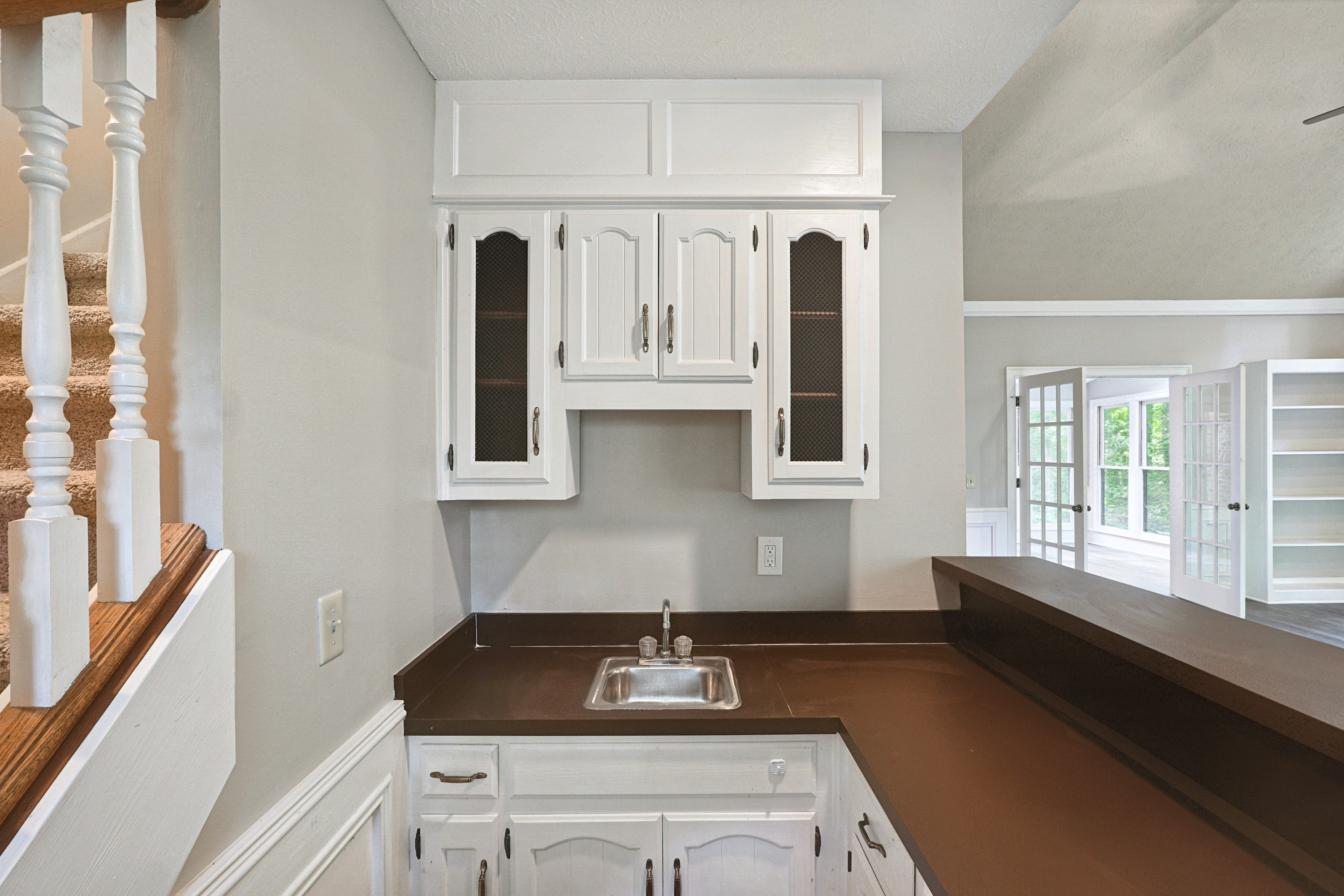 Photo 10 of 63 of 2360 Kimbrough Ct, Sandy Springs, GA