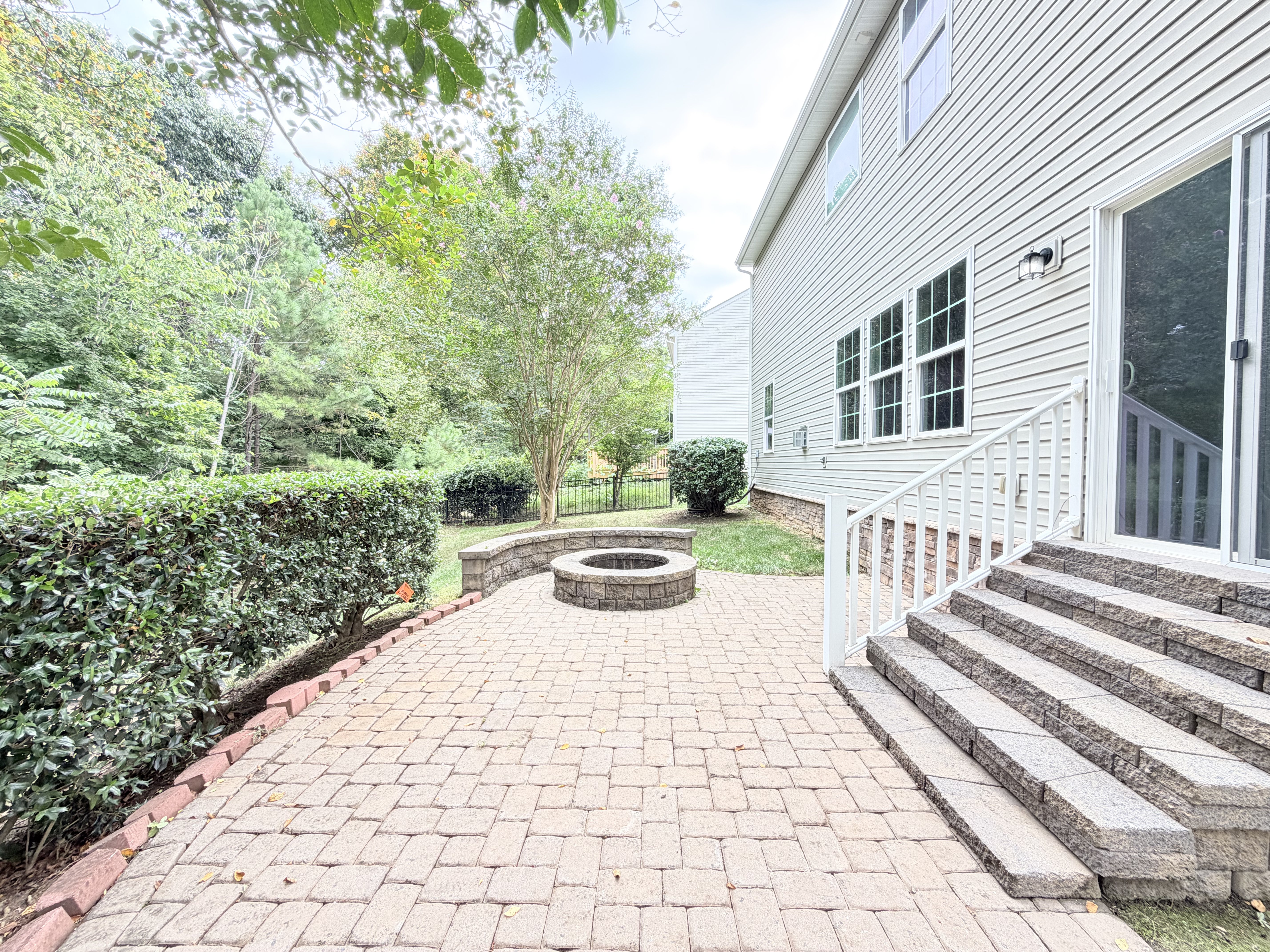 Photo 23 of 26 of 7230 Kinley Commons Ln, Charlotte, NC