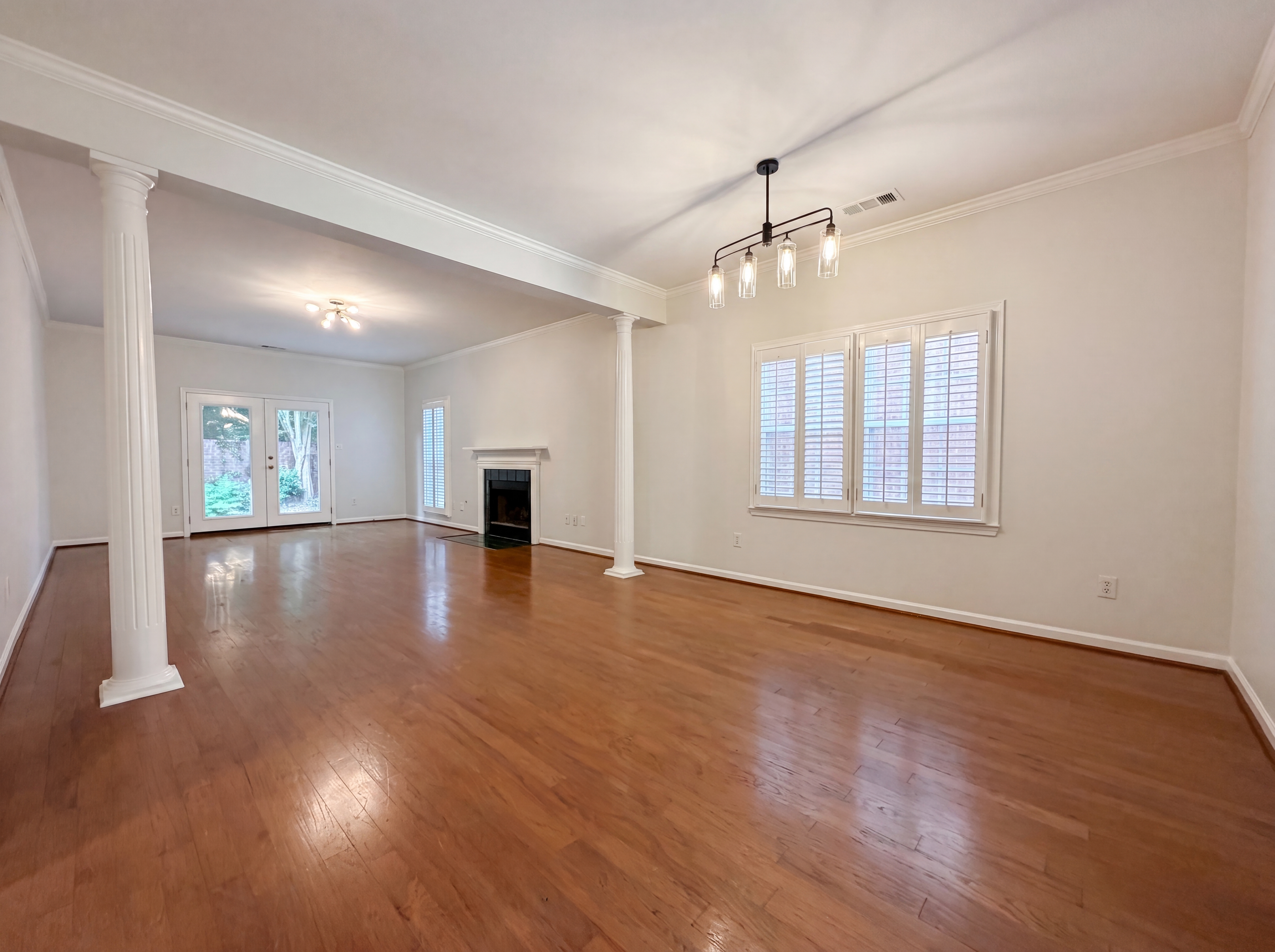 Photo 17 of 24 of 1900 Stone Brook Ln, Birmingham, AL