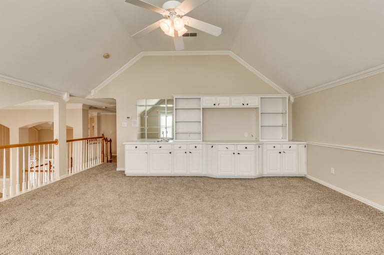 Photo 23 of 36 - 5700 Christy Ln, Haltom City, TX 76137