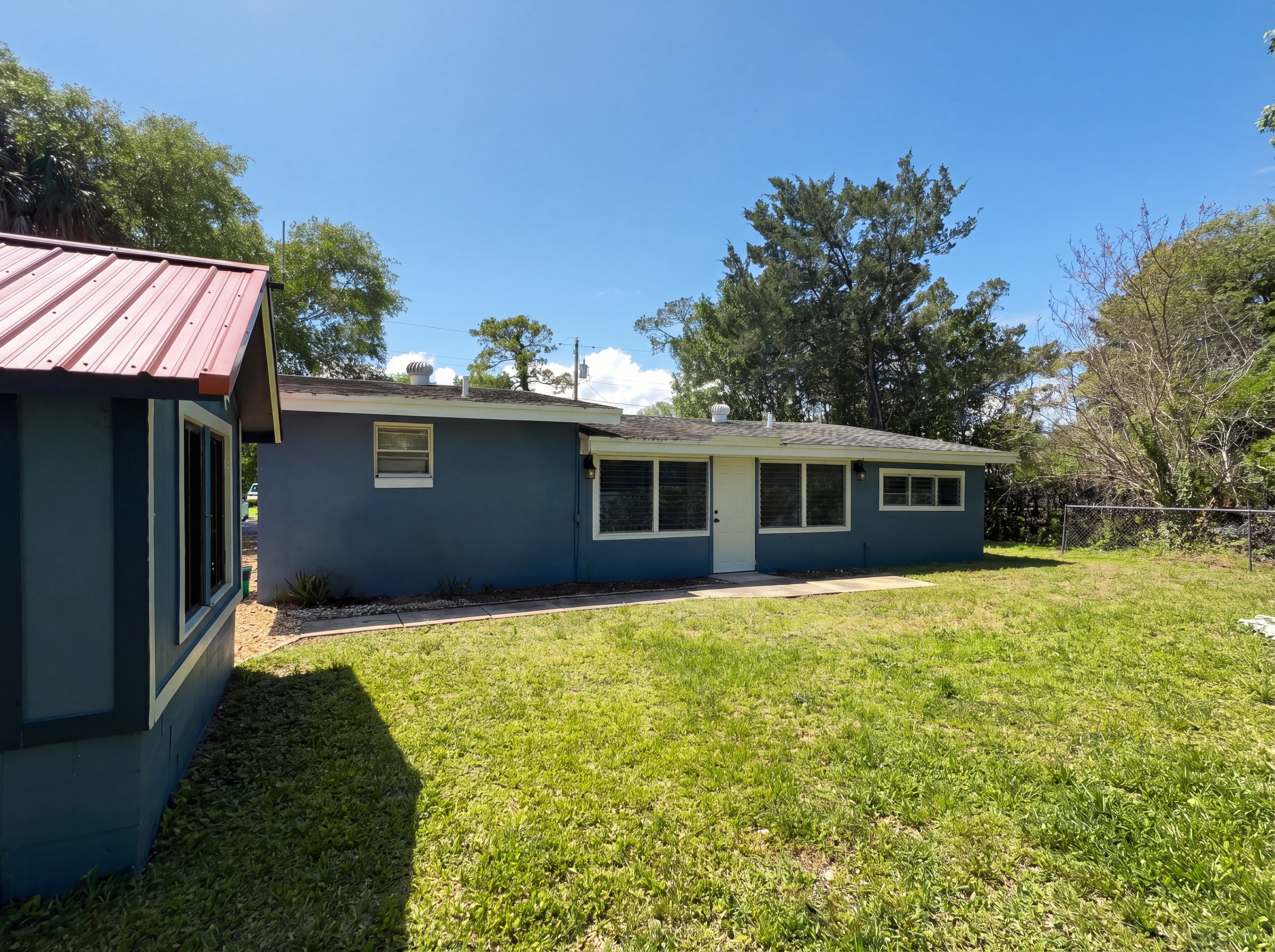 Photo 5 of 19 of 1385 Bender Ave, Daytona Beach, FL