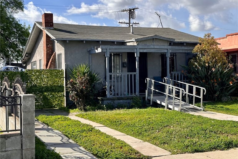 736 W 106th St, Los Angeles, CA 90044 Opendoor