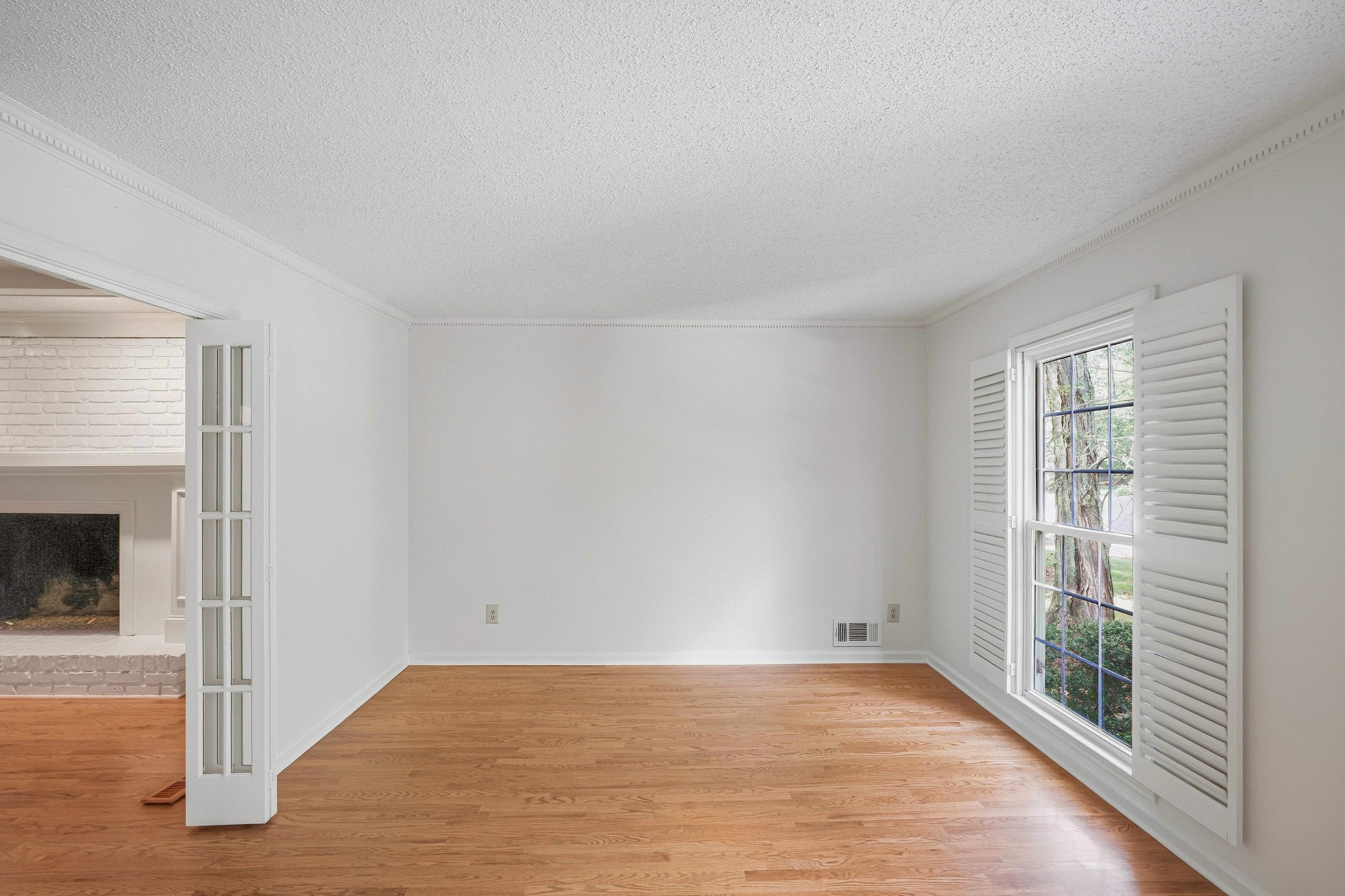 Photo 7 of 33 of 1127 Aurora Ct, Atlanta, GA