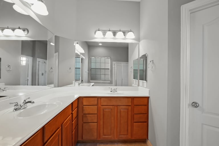Photo 21 of 27 - 8601 Olmstead Ter, North Richland Hills, TX 76180