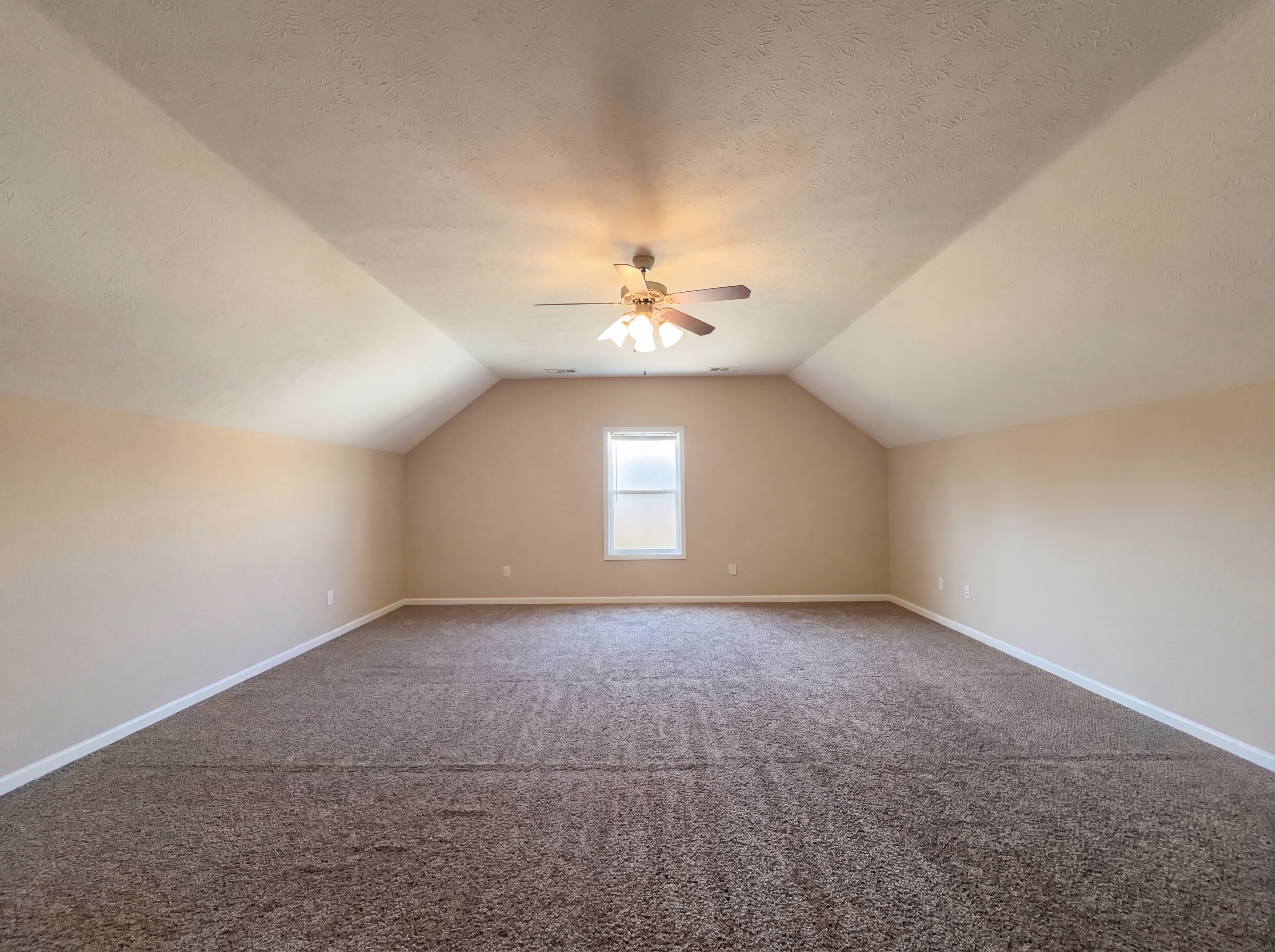 Photo 19 of 22 of 353 Chestnut Grove Ct, Clarksville, TN