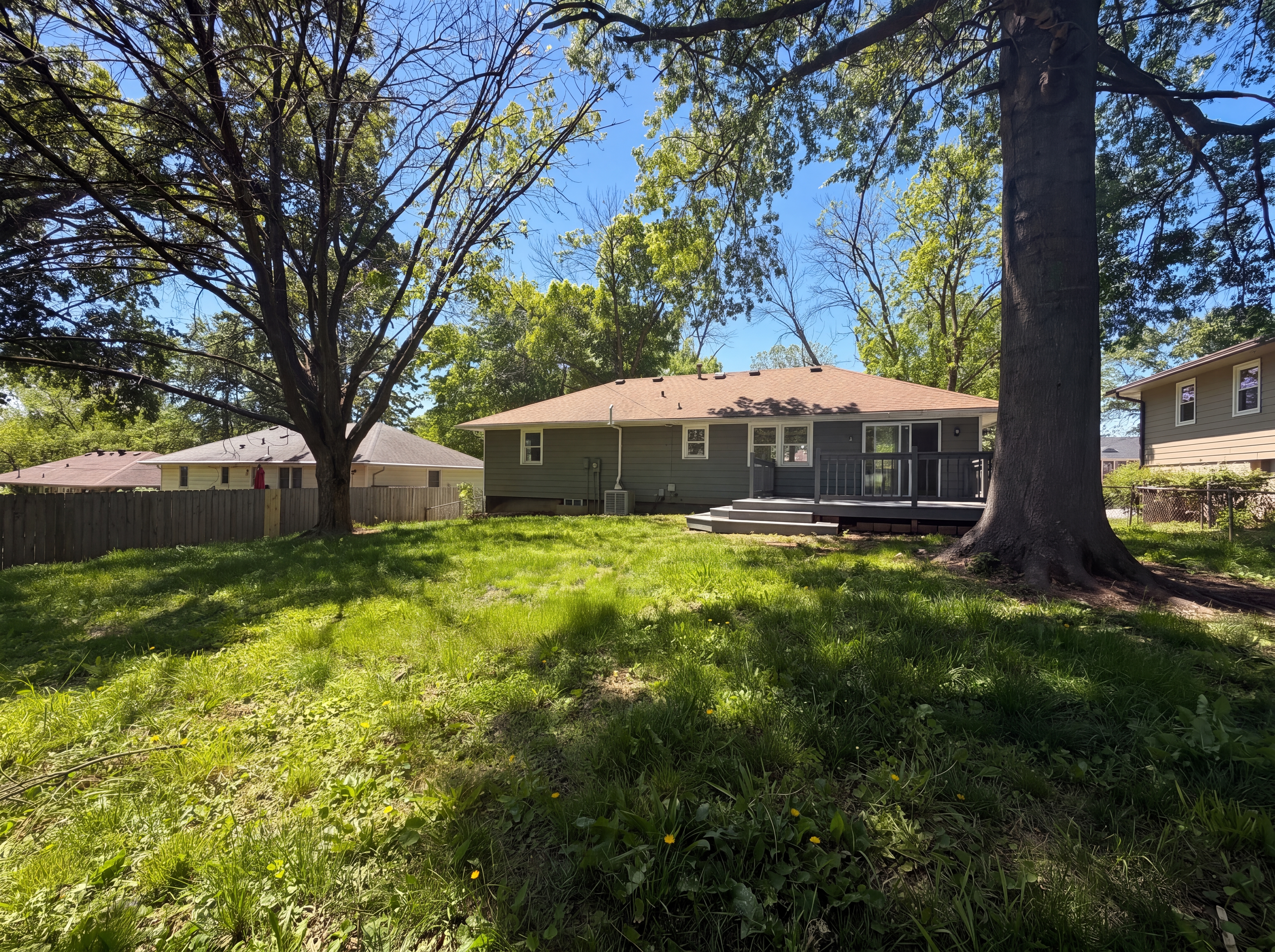Photo 19 of 21 of 3809 S Drumm Ave, Independence, MO