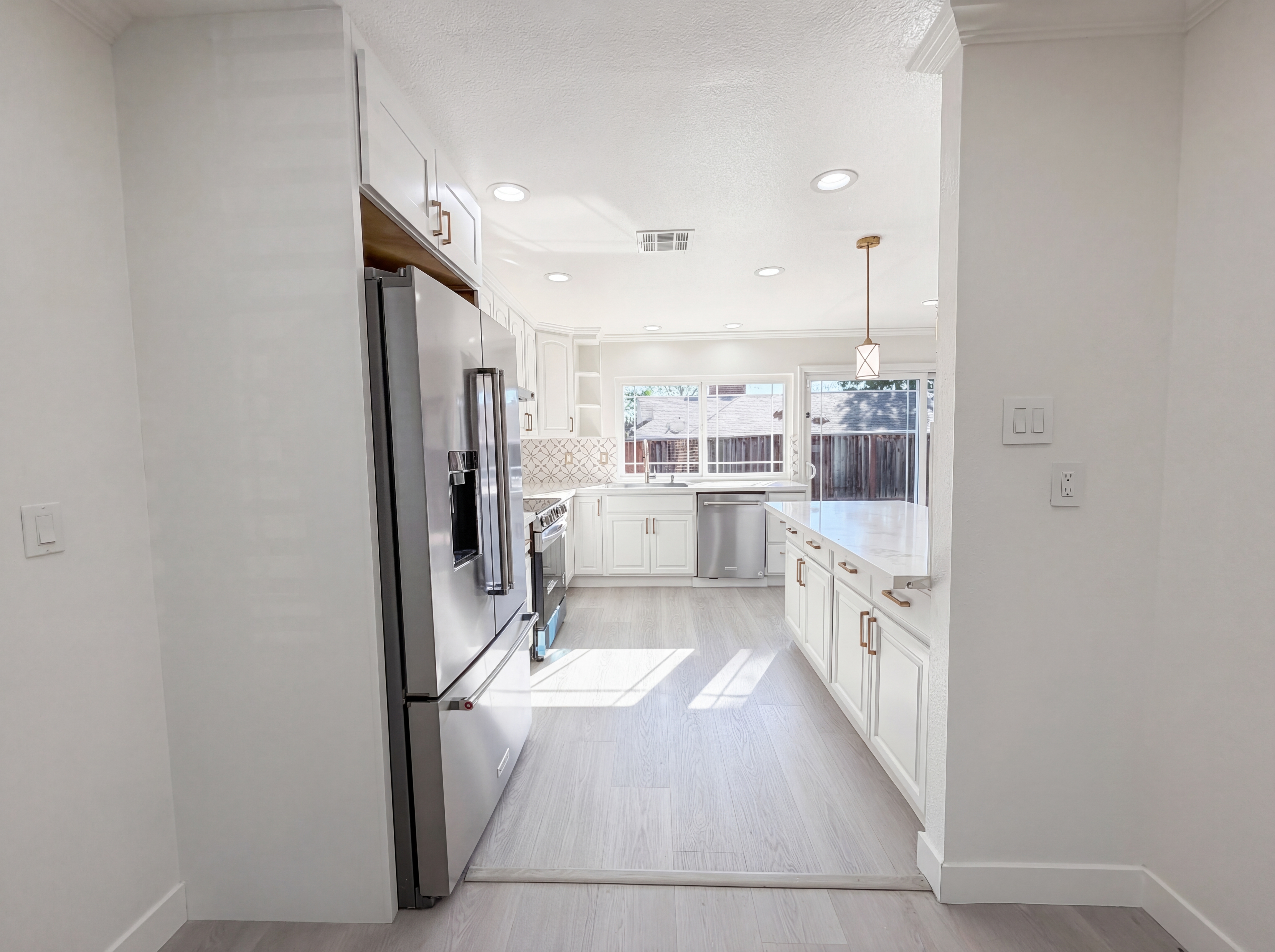 Photo 18 of 27 of 1564 S Wolfe Rd, Sunnyvale, CA
