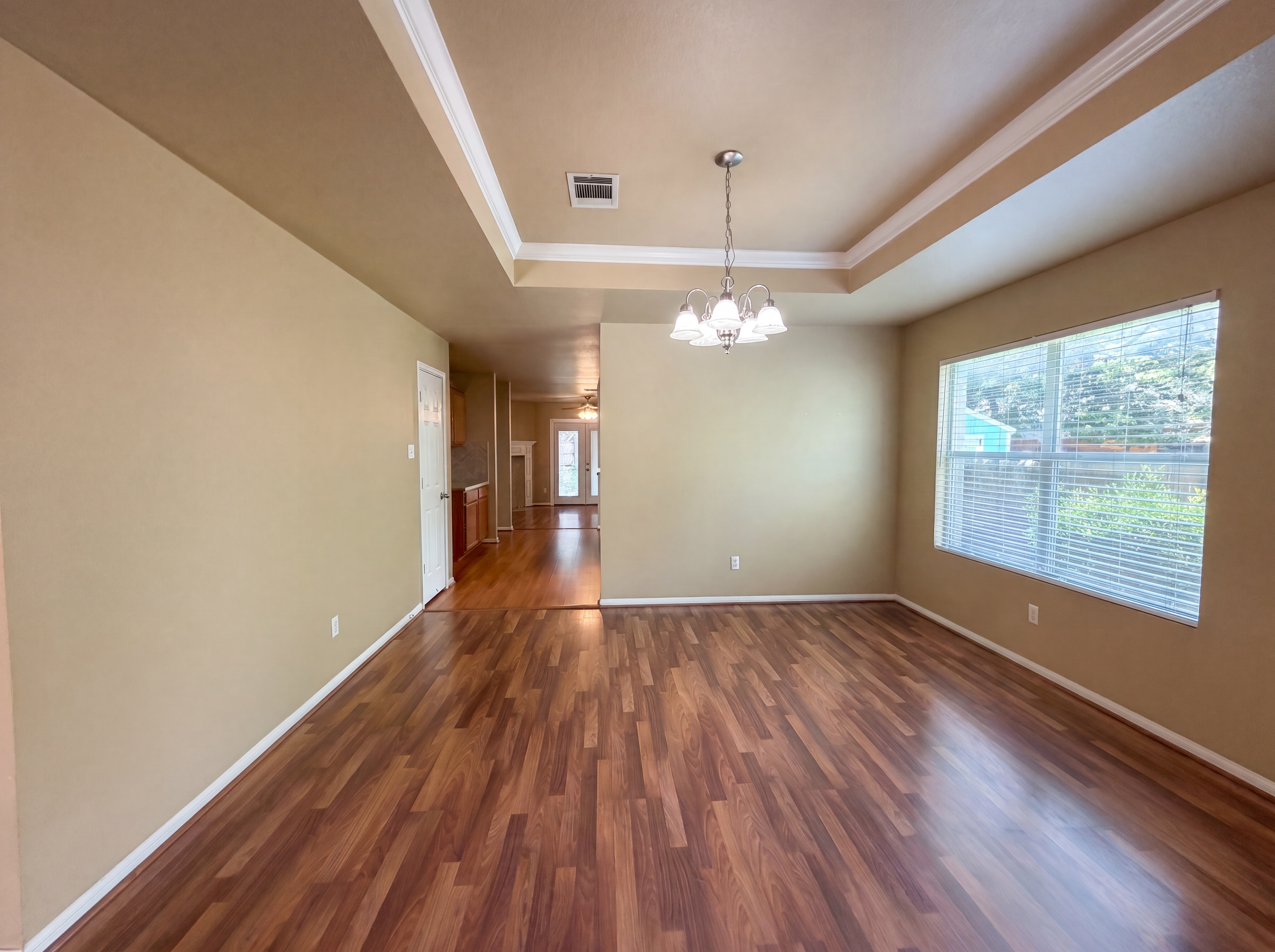Photo 6 of 19 of 5313 Southern Crossing Dr, Temple, TX