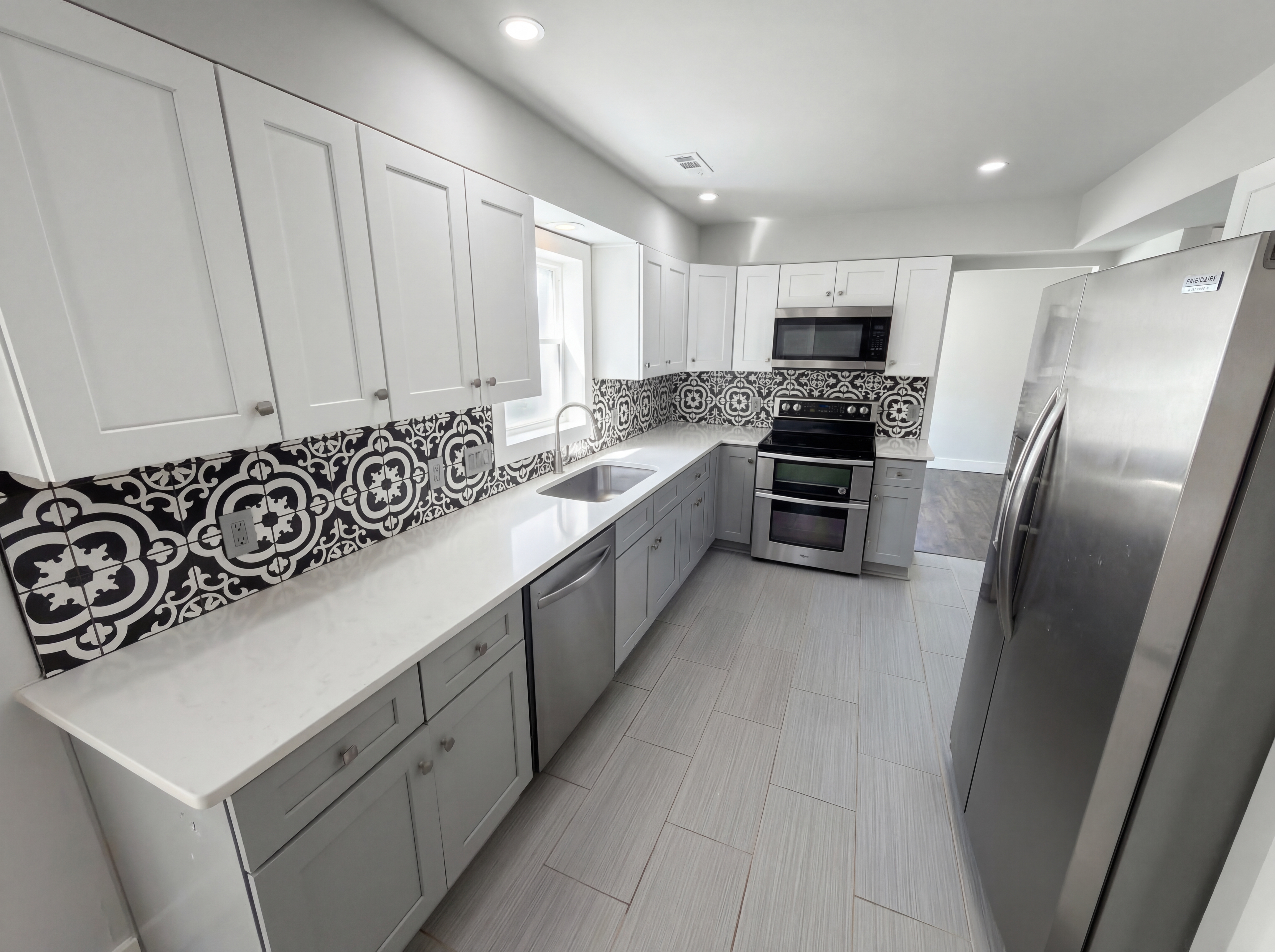 Photo 2 of 19 of 12015 Landen Dr, Charlotte, NC