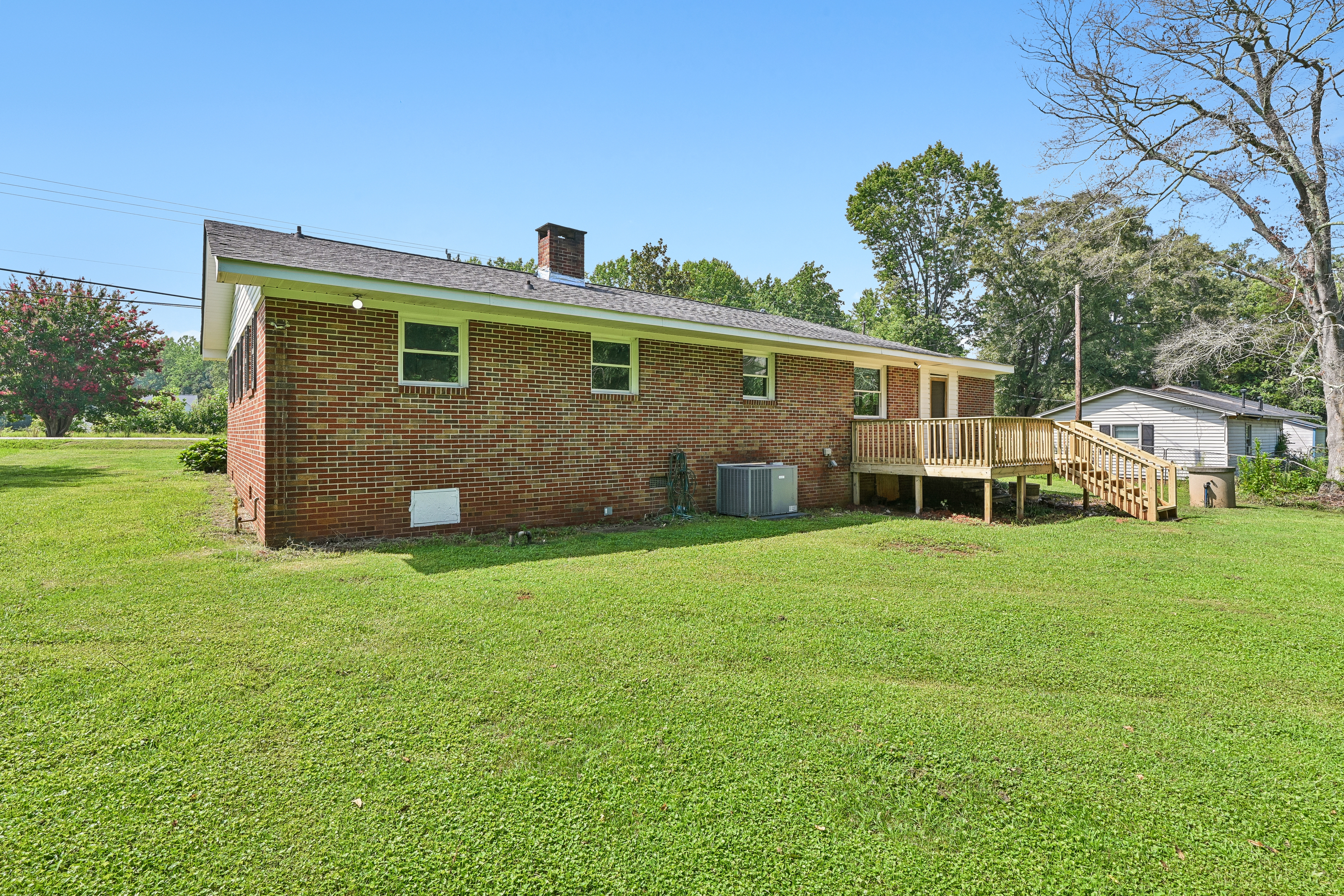 Photo 33 of 37 of 1811 S Post Rd, Shelby, NC