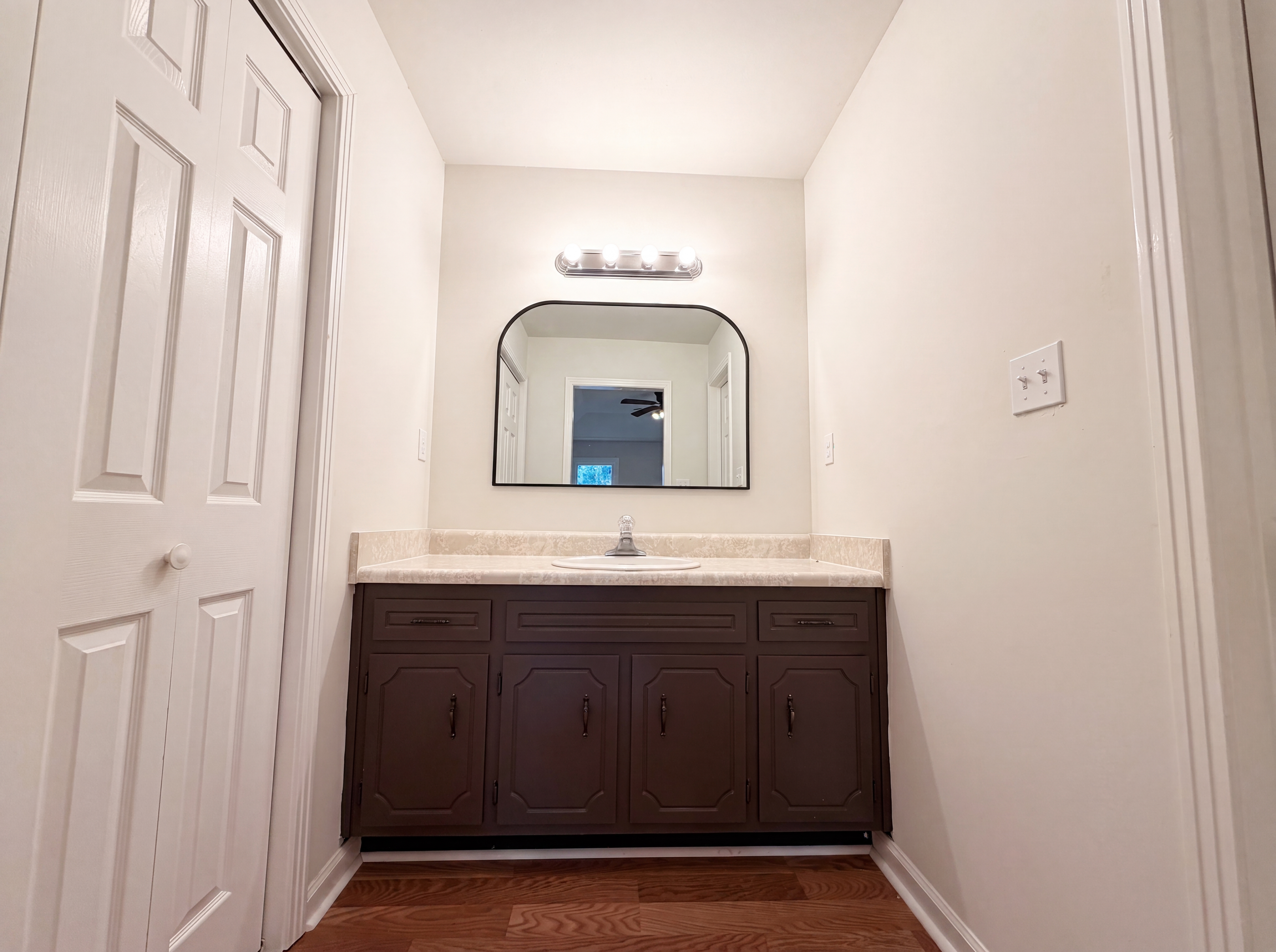 Photo 16 of 24 of 3402 Chaney Ln, Clarksville, TN