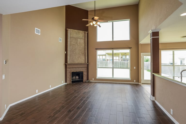 Photo 5 of 27 - 3614 Atrium Peak, San Antonio, TX 78261