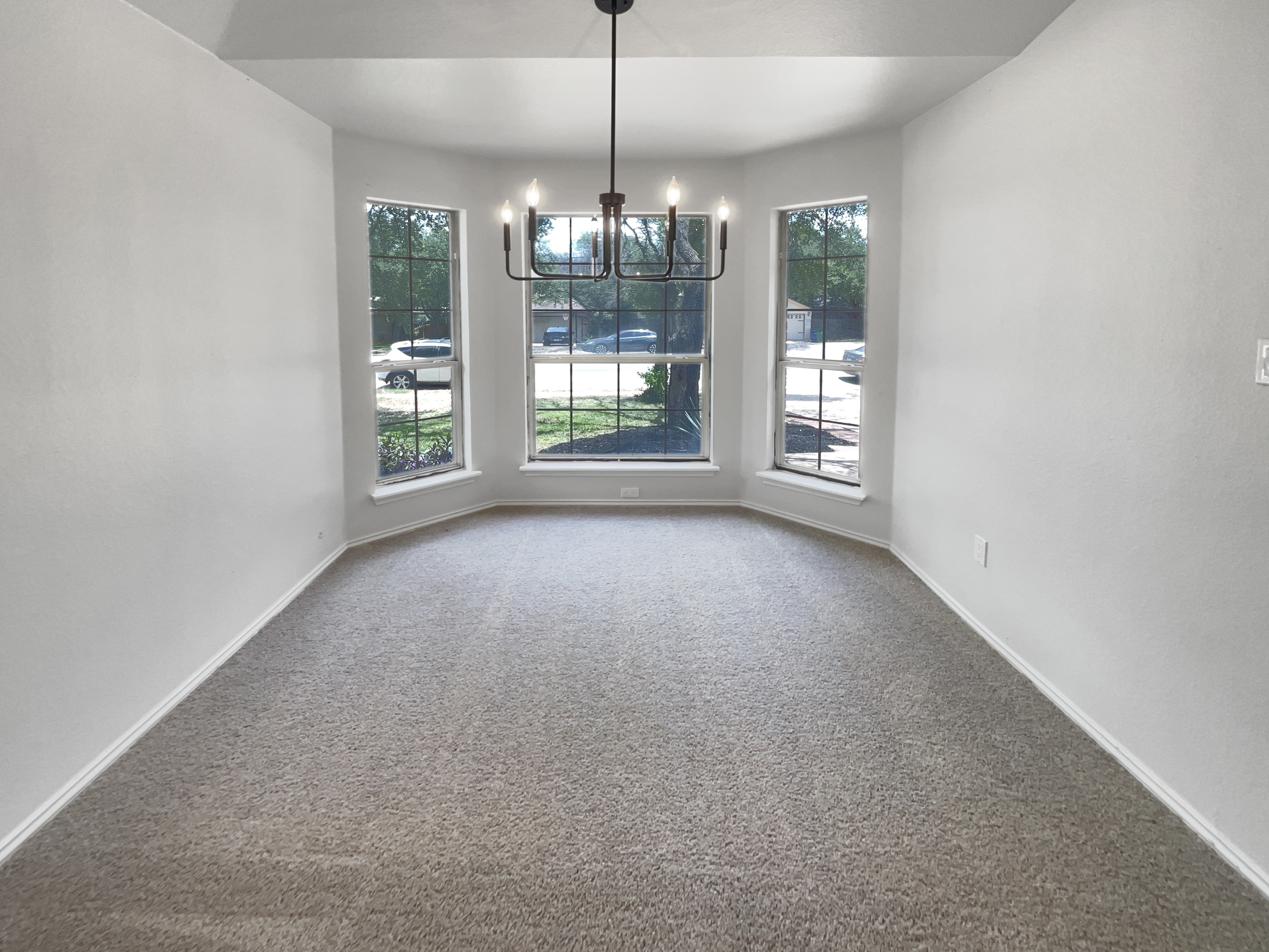 Photo 11 of 20 of 1207 Brashear Ln, Cedar Park, TX