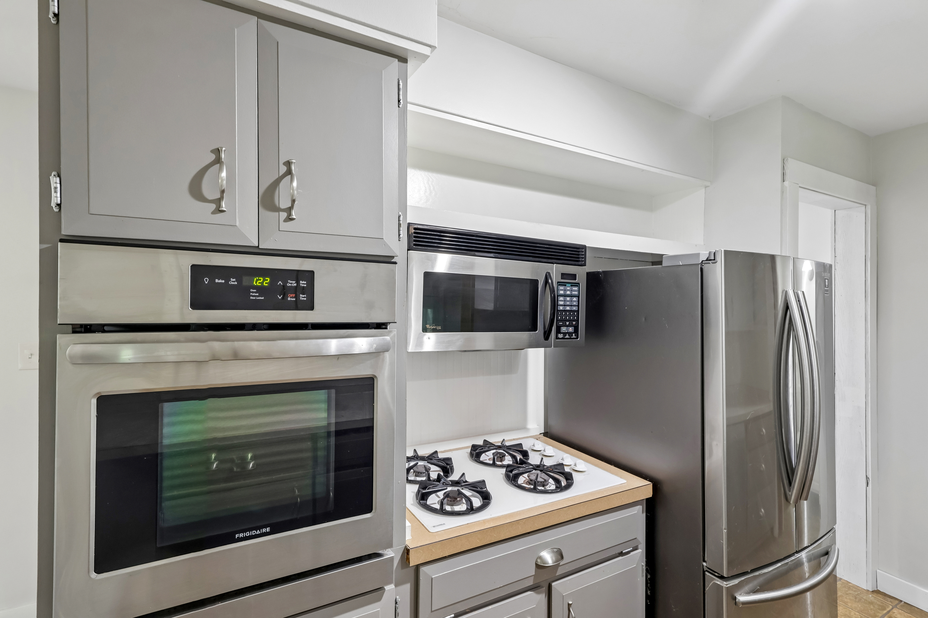 Photo 41 of 50 of 211 Roshon Dr, Medina, OH