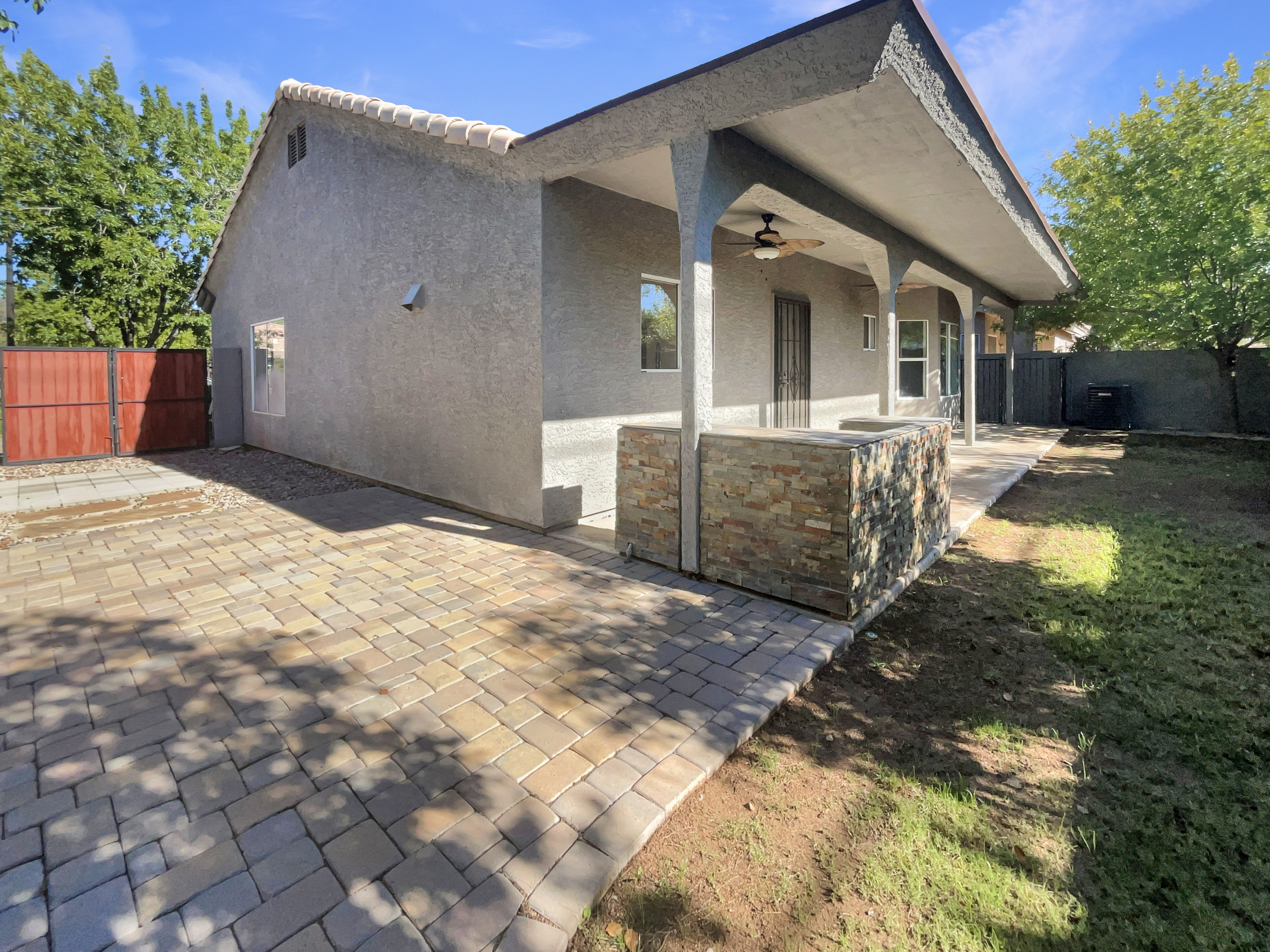 Photo 6 of 22 of 1901 E Marquette Dr, Gilbert, AZ