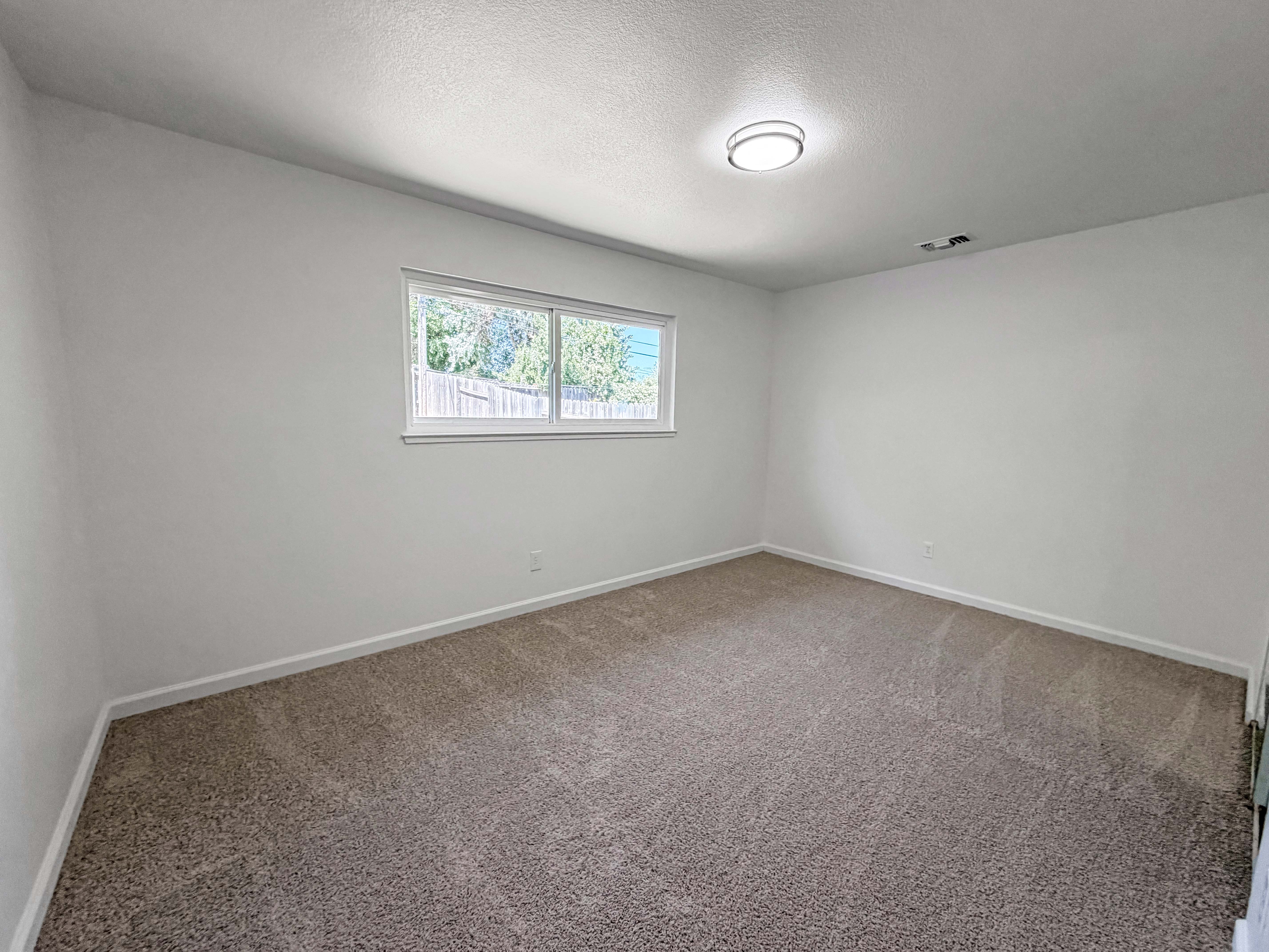 Photo 20 of 26 of 7827 Glen Tree Dr, Citrus Heights, CA
