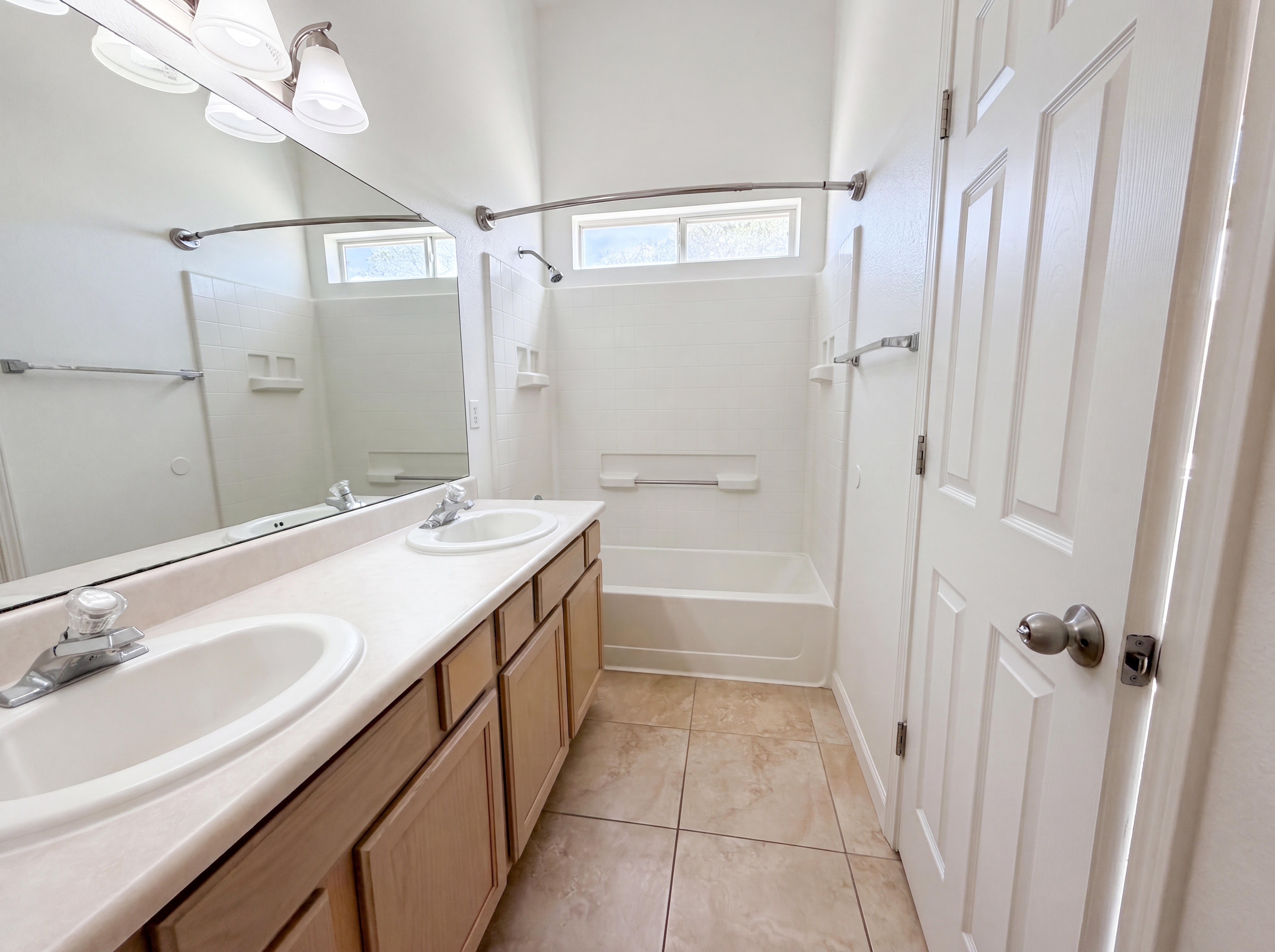 Photo 13 of 17 of 6948 Angela Dr NE, Rio Rancho, NM