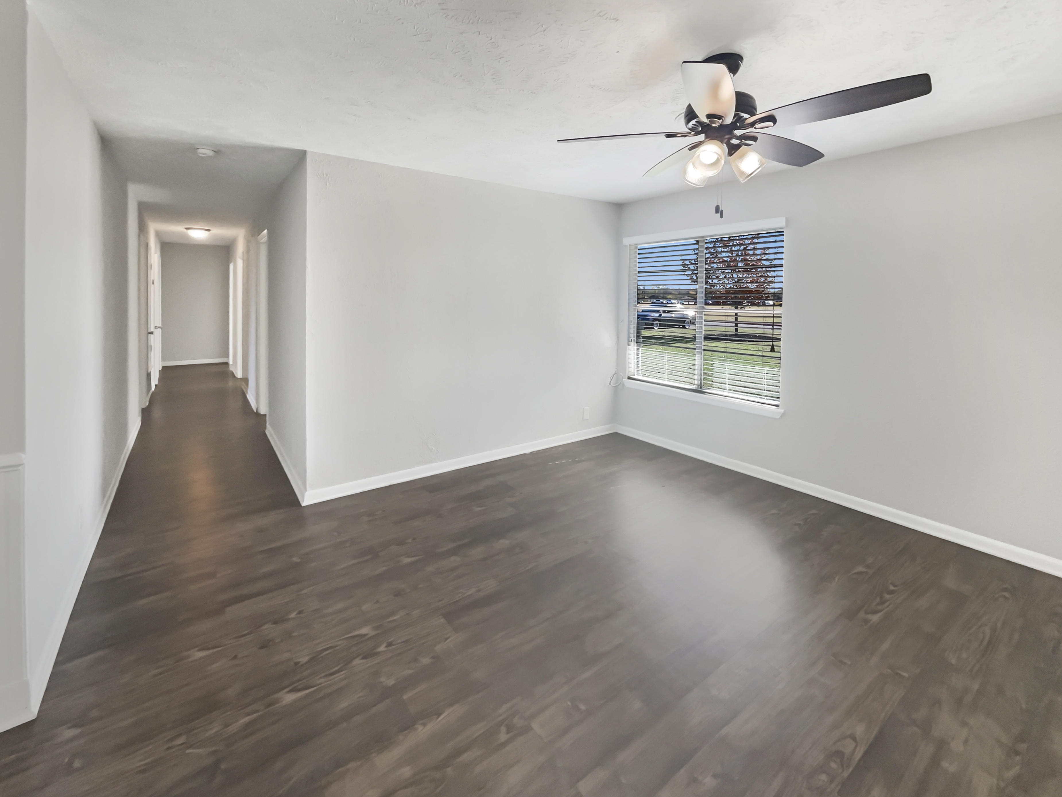 Photo 8 of 18 of 1105 E 17th St, Georgetown, TX