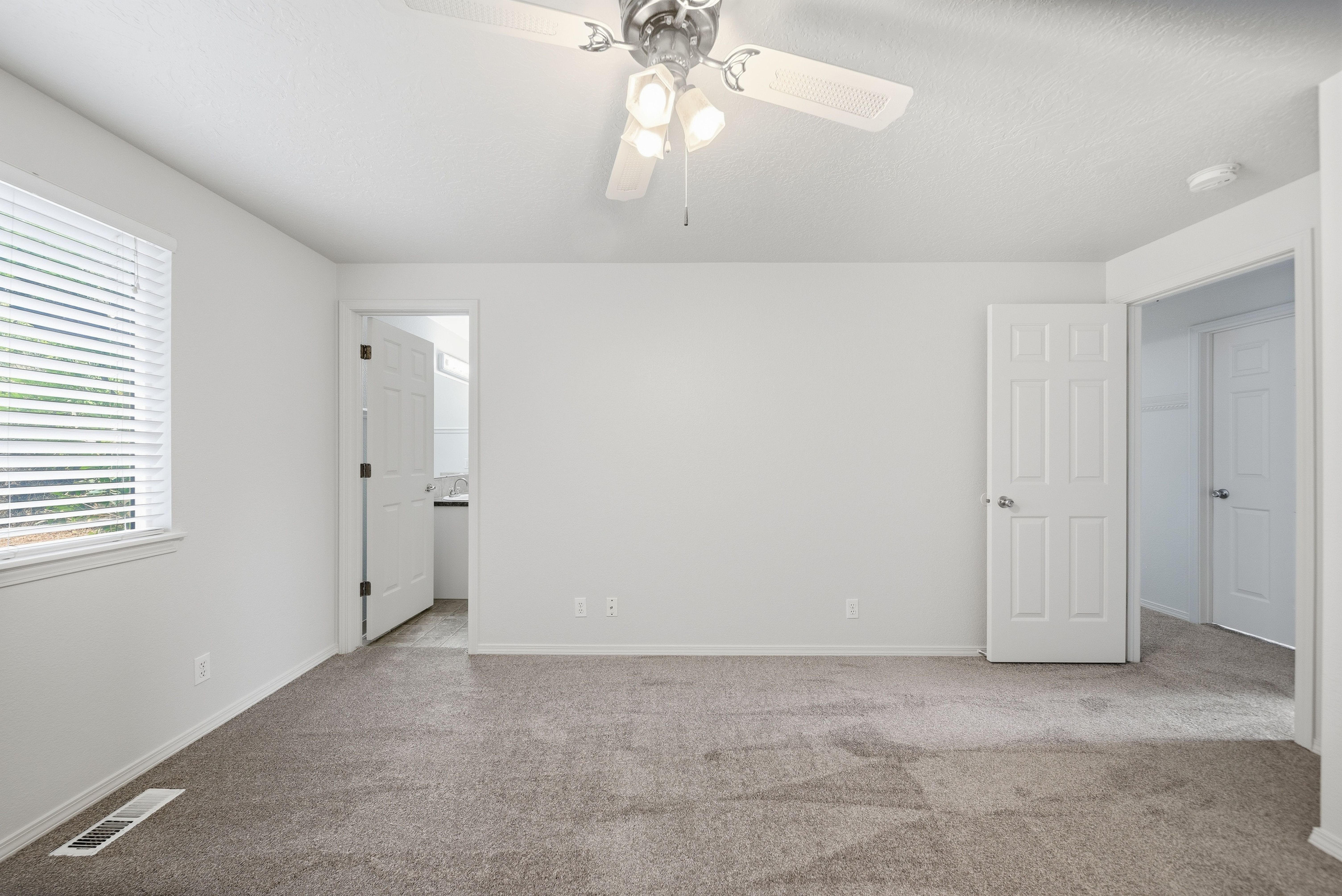 Photo 15 of 30 of 691 N Tidwell Way, Meridian, ID