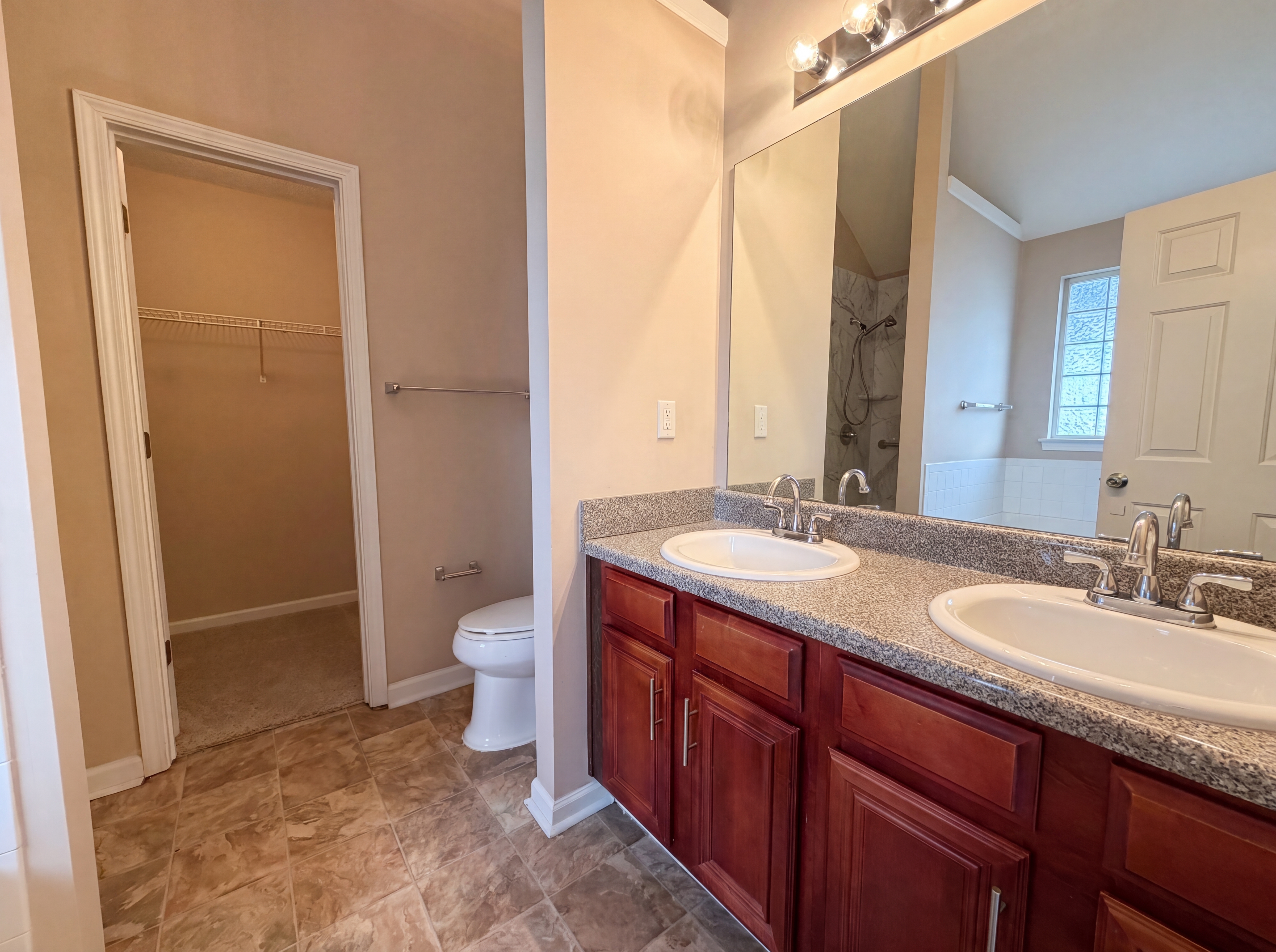 Photo 14 of 21 of 4178 Winston Cir, Atlanta, GA