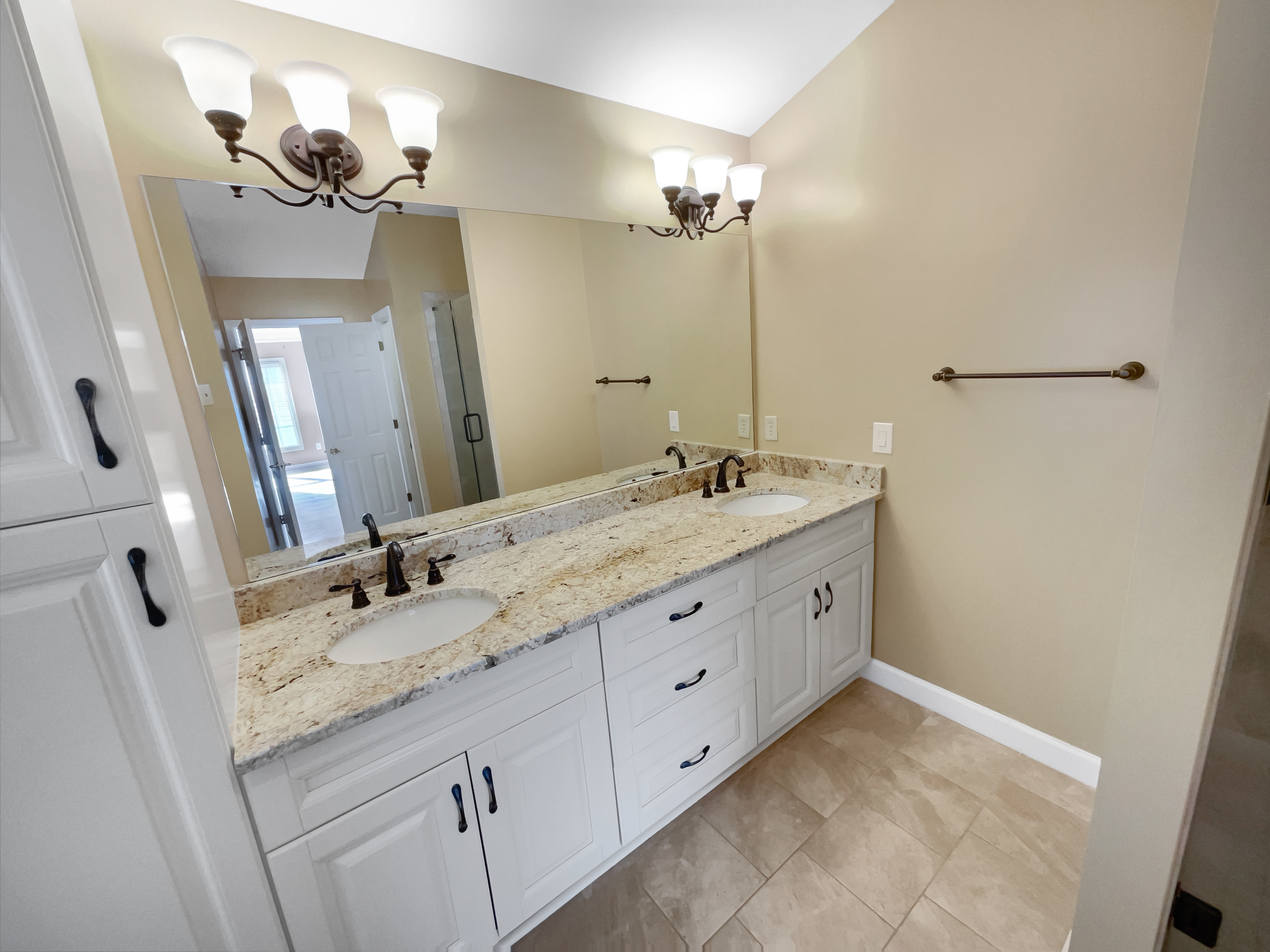 Photo 42 of 68 of 1370 Providence Dr, Lawrenceville, GA