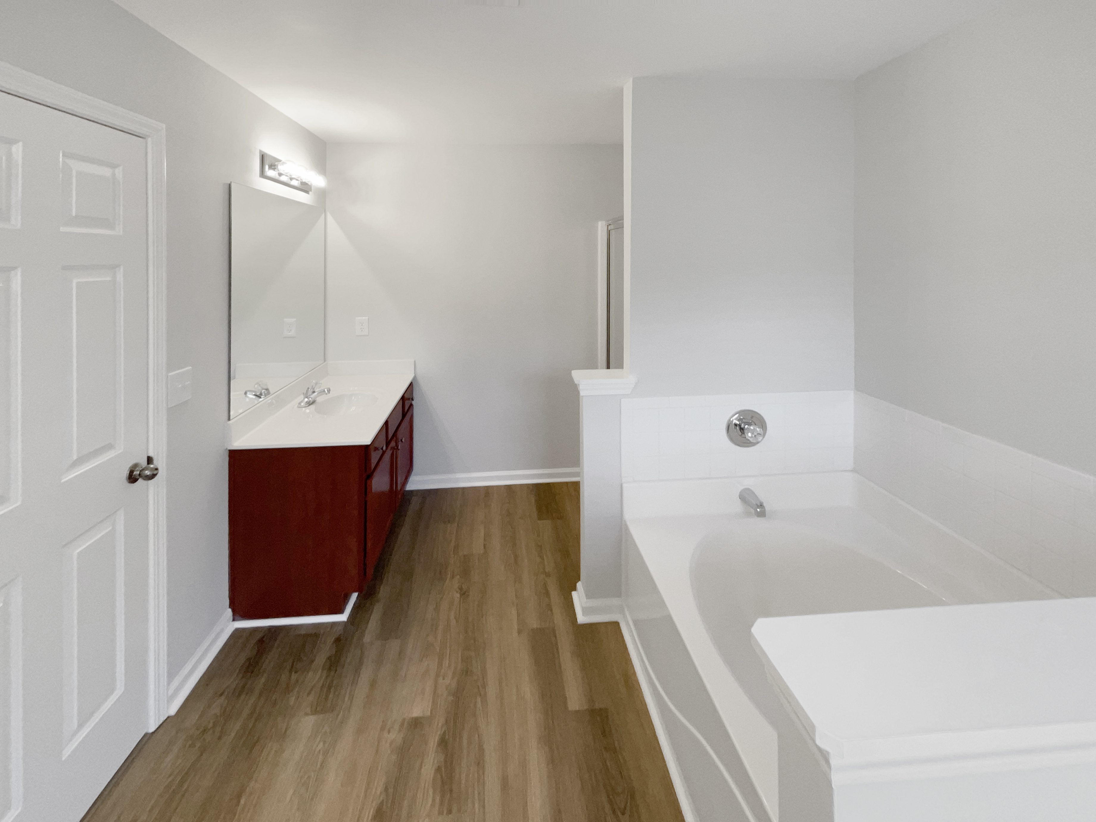 Photo 11 of 52 of 1622 Halliard Dr, Lawrenceville, GA