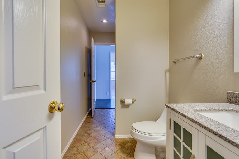 Photo 15 of 22 - 8636 W Tumblewood Dr, Peoria, AZ 85382