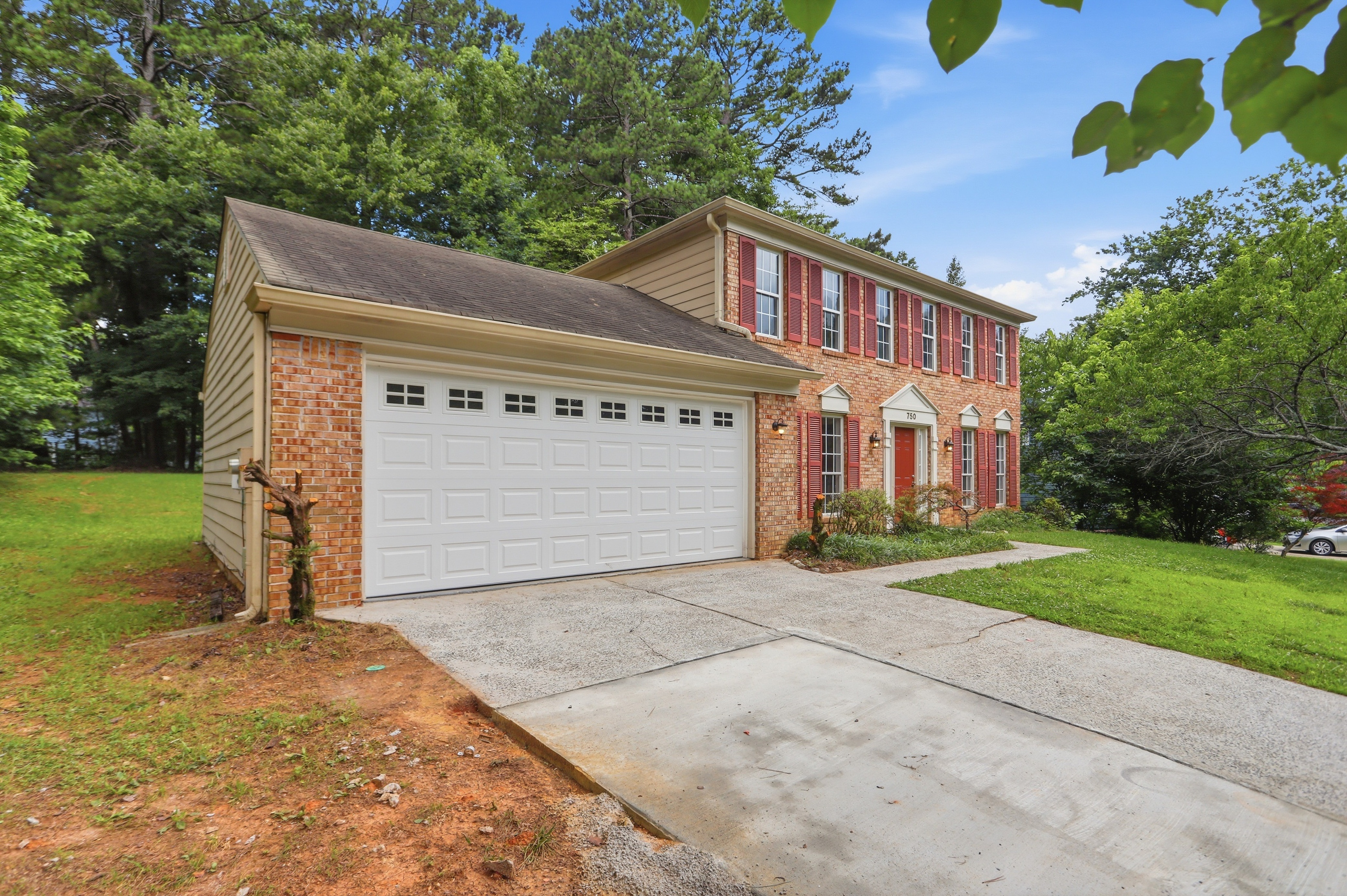 Photo 28 of 34 of 750 Cranberry Trl, Roswell, GA