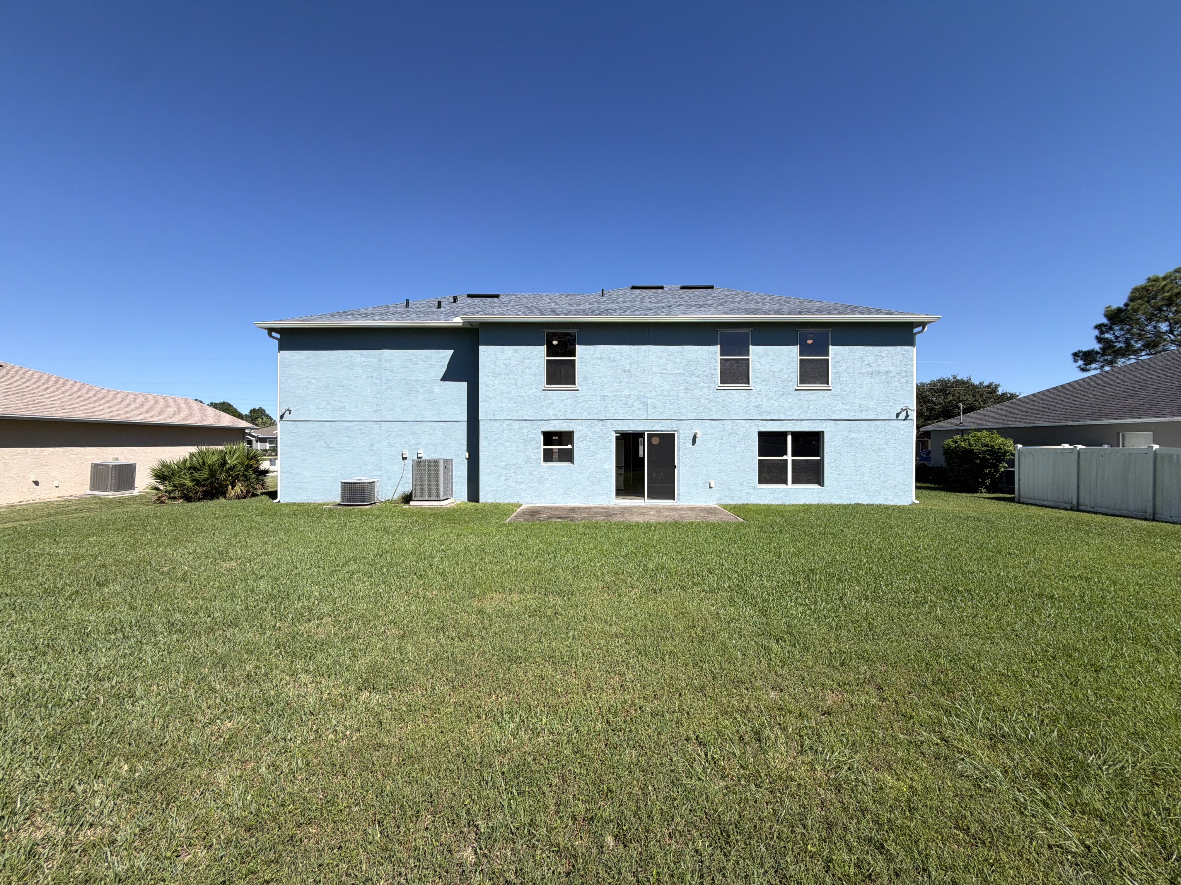 Photo 26 of 30 of 10 Freeland Ln, Palm Coast, FL