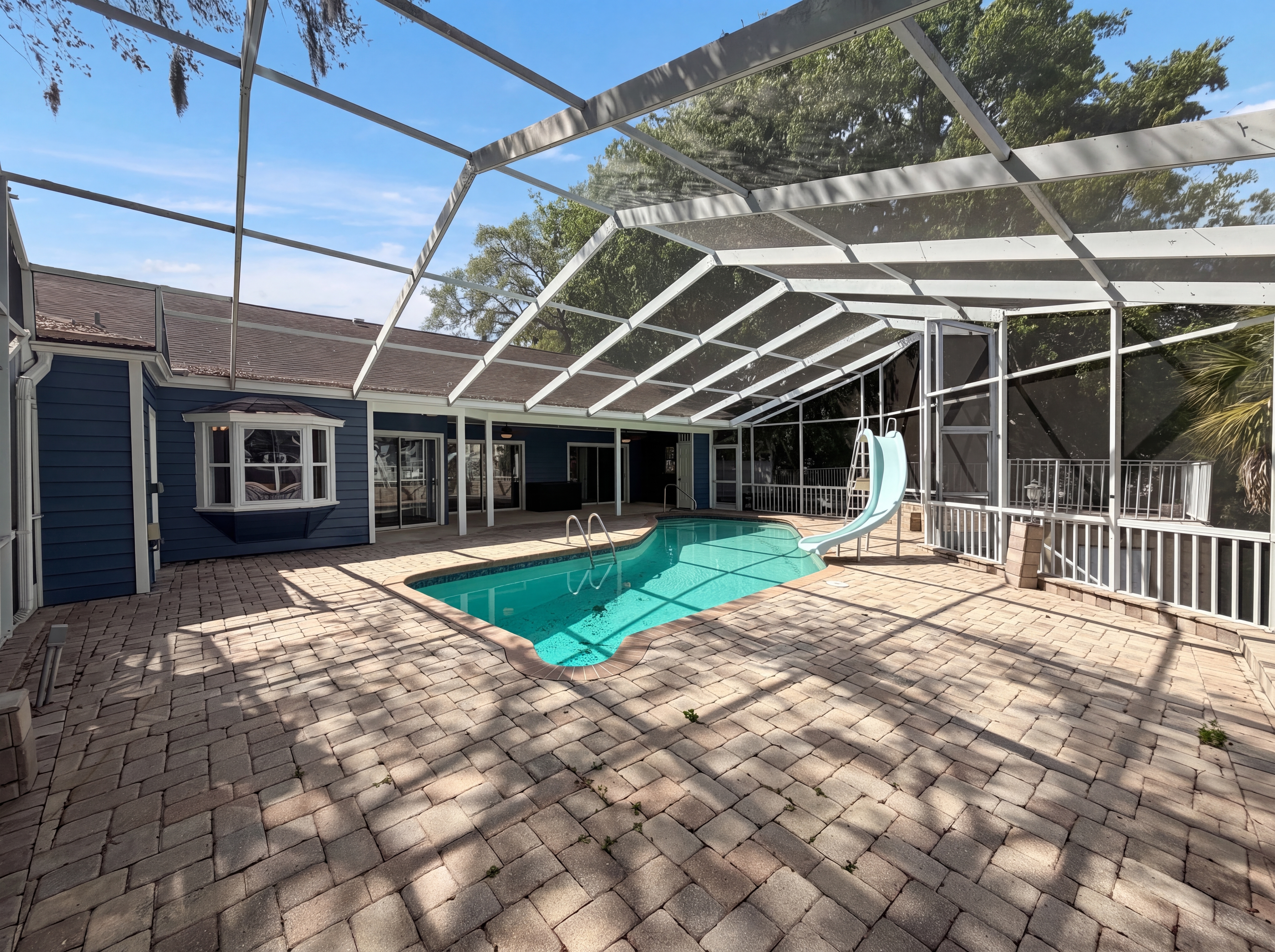 Photo 47 of 50 of 5609 Executive Dr, New Port Richey, FL