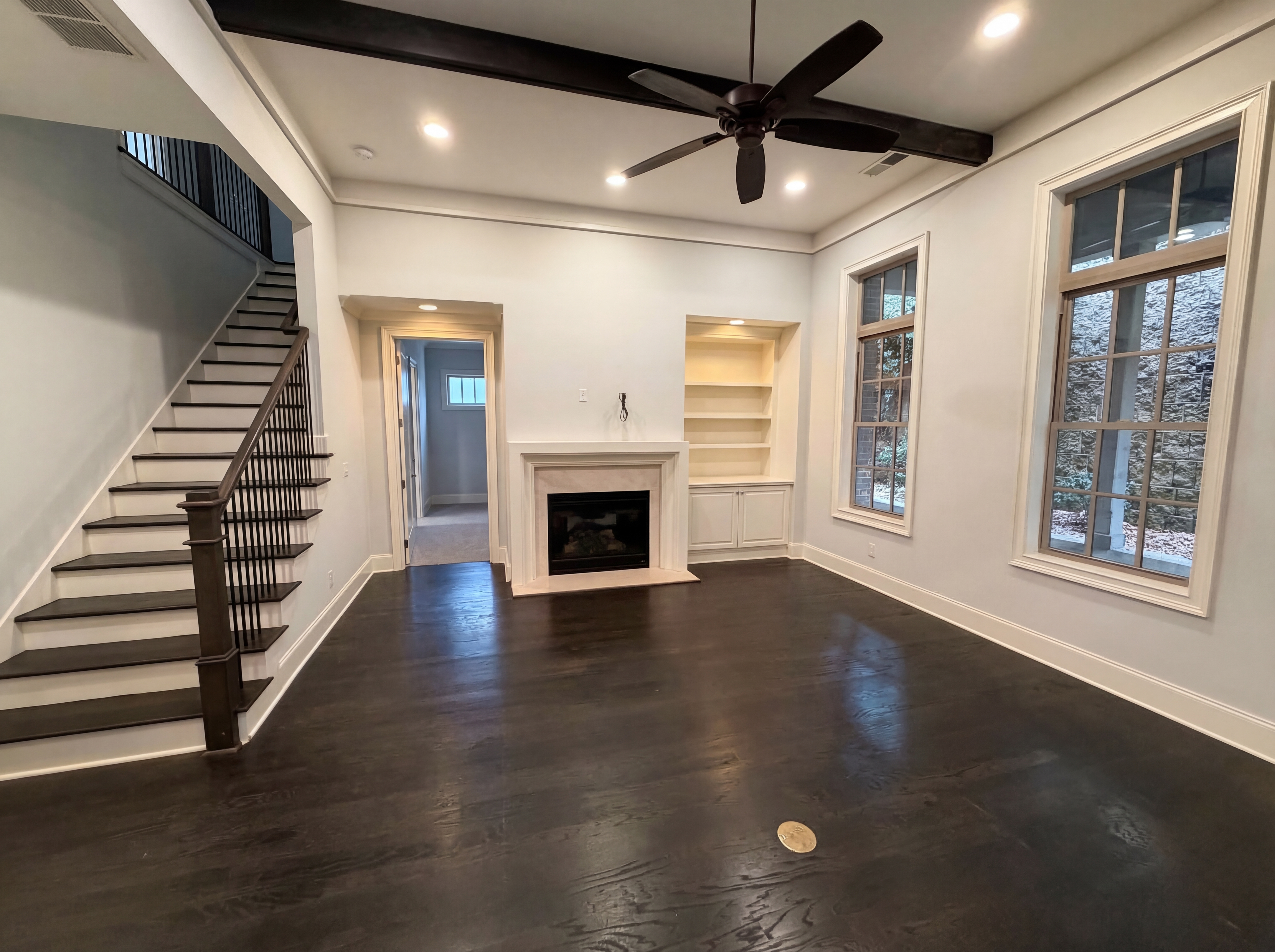 Photo 3 of 38 of 1803 Kent Ave, Dunwoody, GA