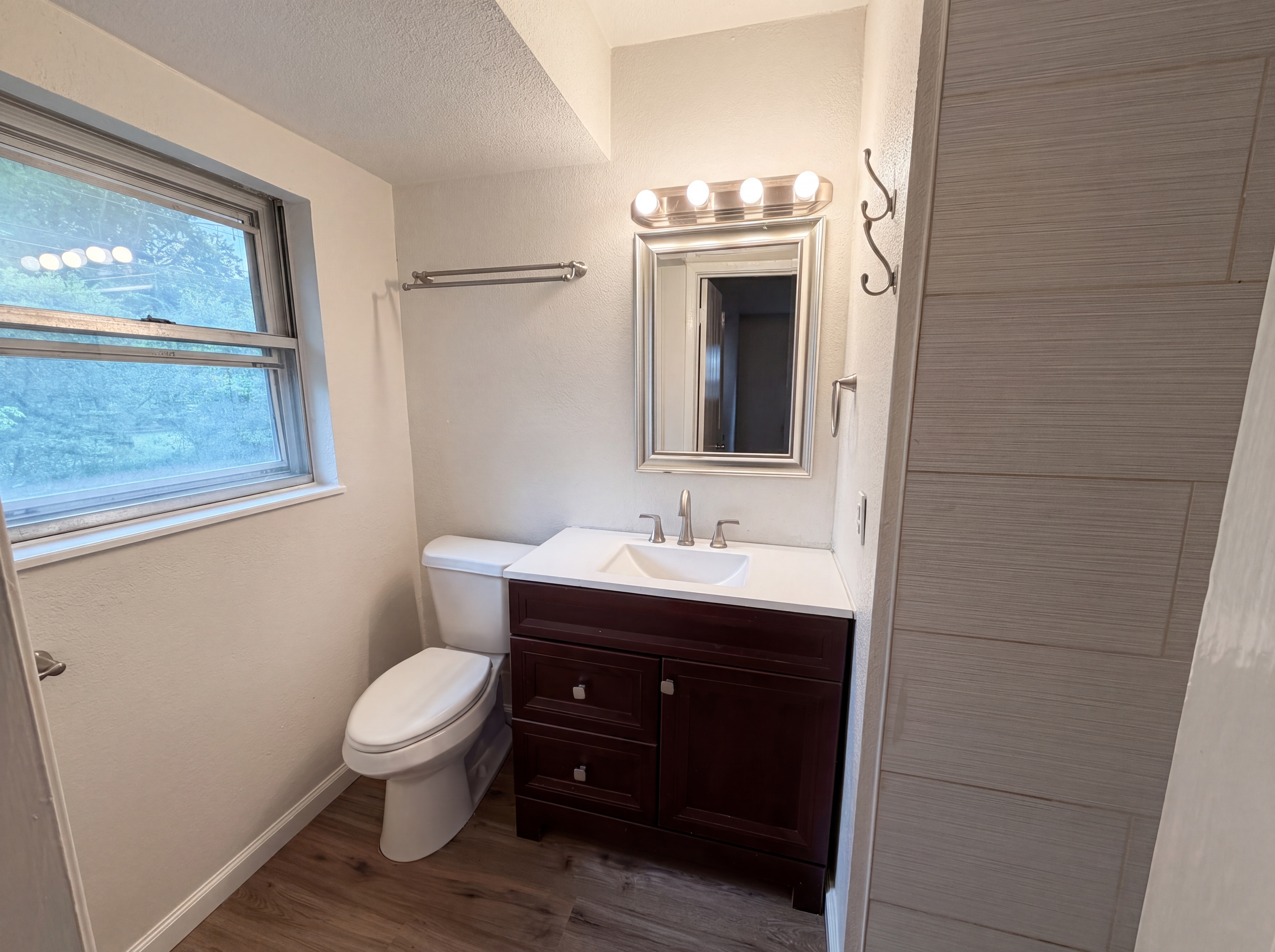 Photo 12 of 18 of 3720 Wingate Dr, Waco, TX