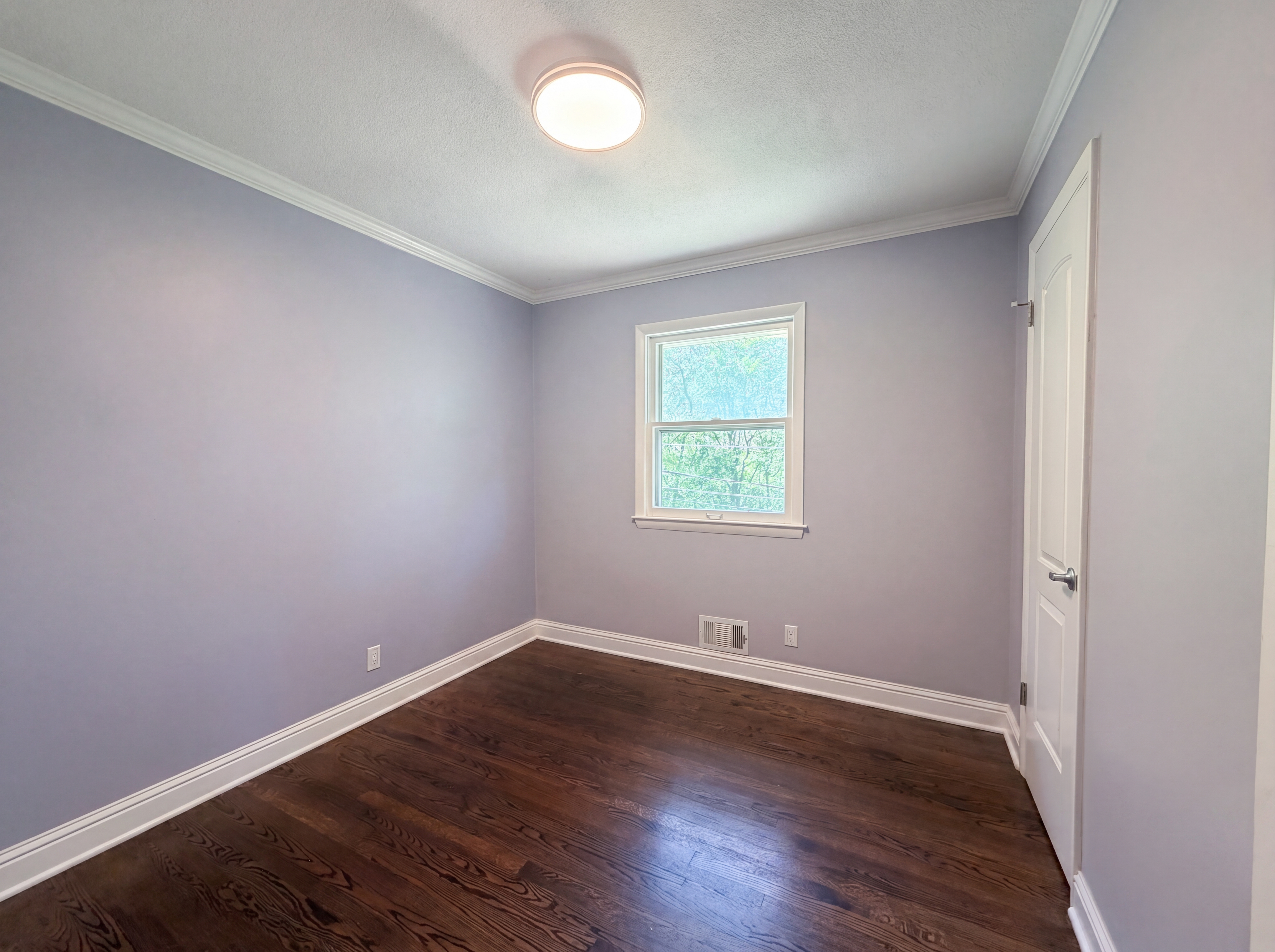 Photo 4 of 18 of 9716 Hardesty Ave, Kansas City, MO