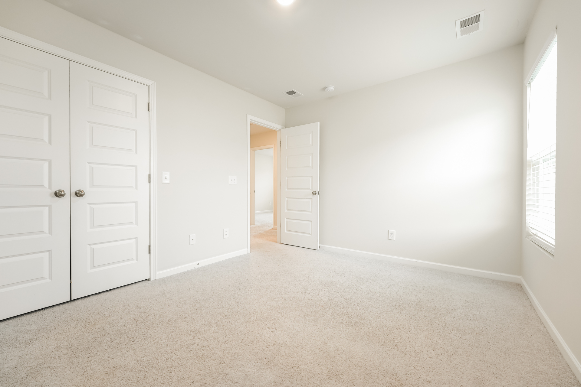 Photo 9 of 20 of 299 Firewheel Ct, Summerville, SC