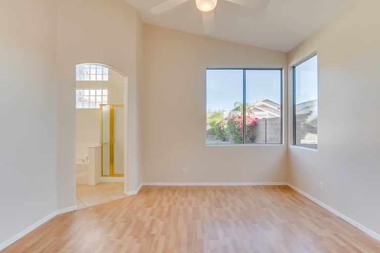 Photo 15 of 32 - 6610 W Tether Trl, Phoenix, AZ 85083