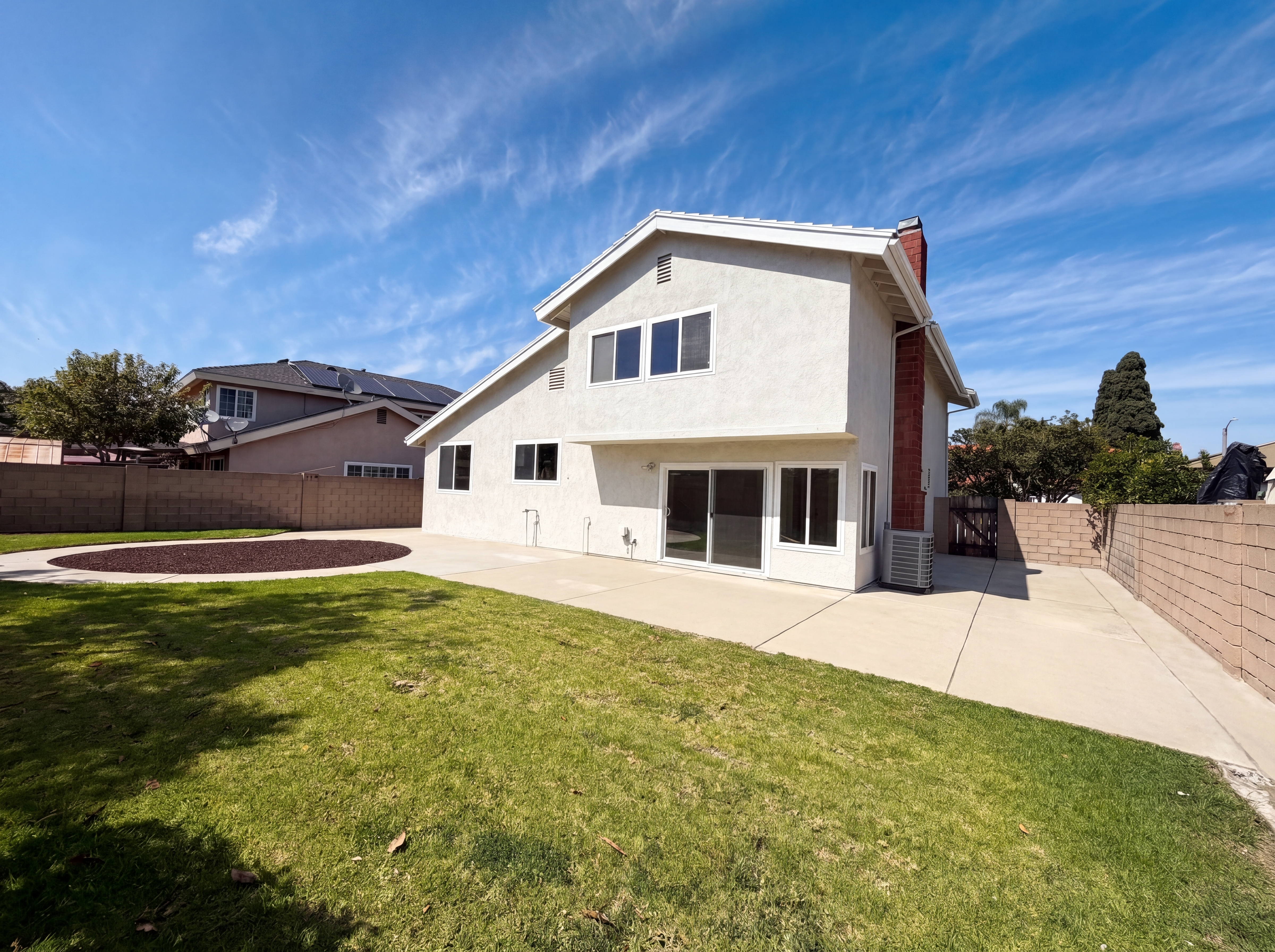 Photo 23 of 25 of 2334 W Chandler Ave, Santa Ana, CA