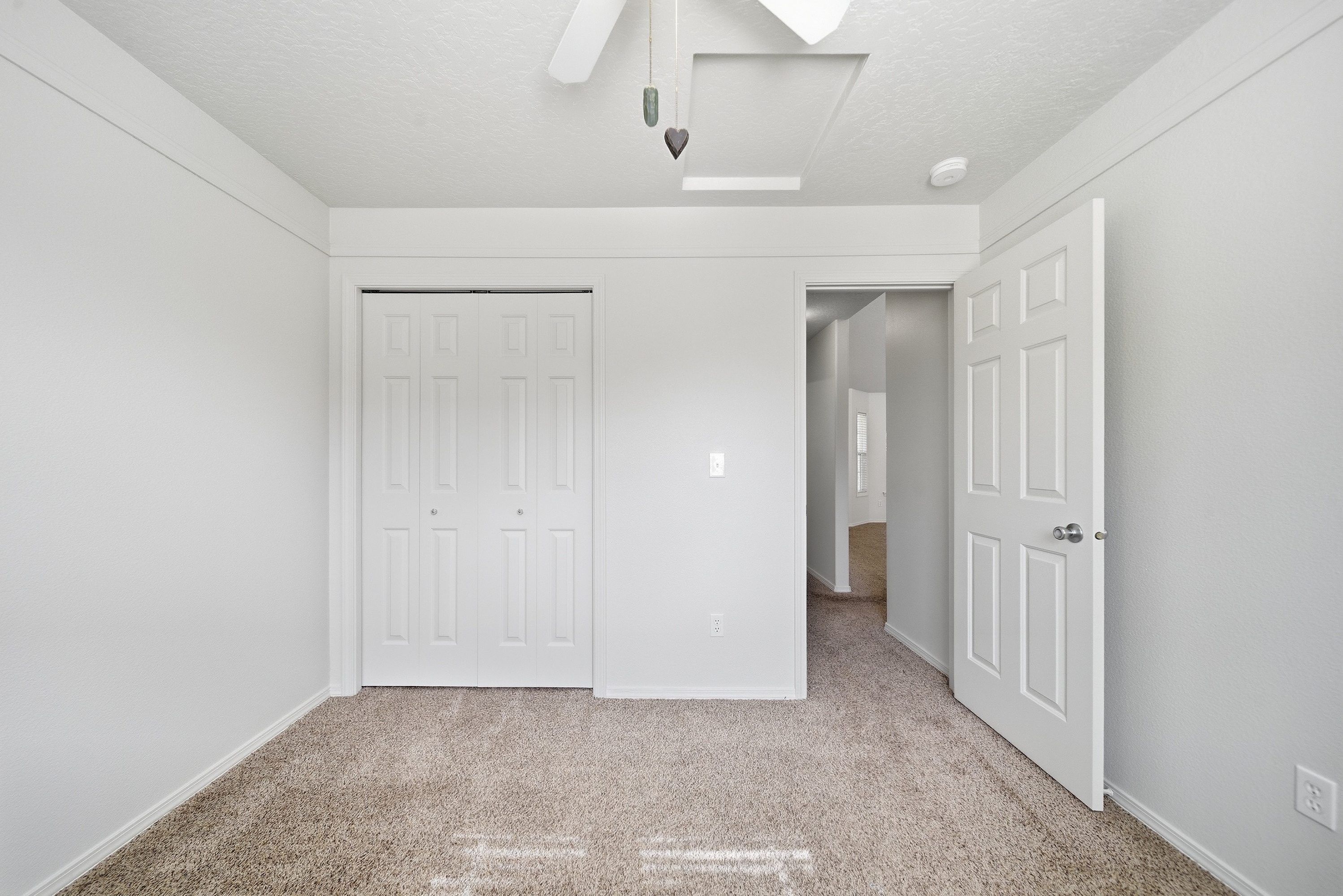Photo 15 of 26 of 2419 E Maryland Ave, Nampa, ID