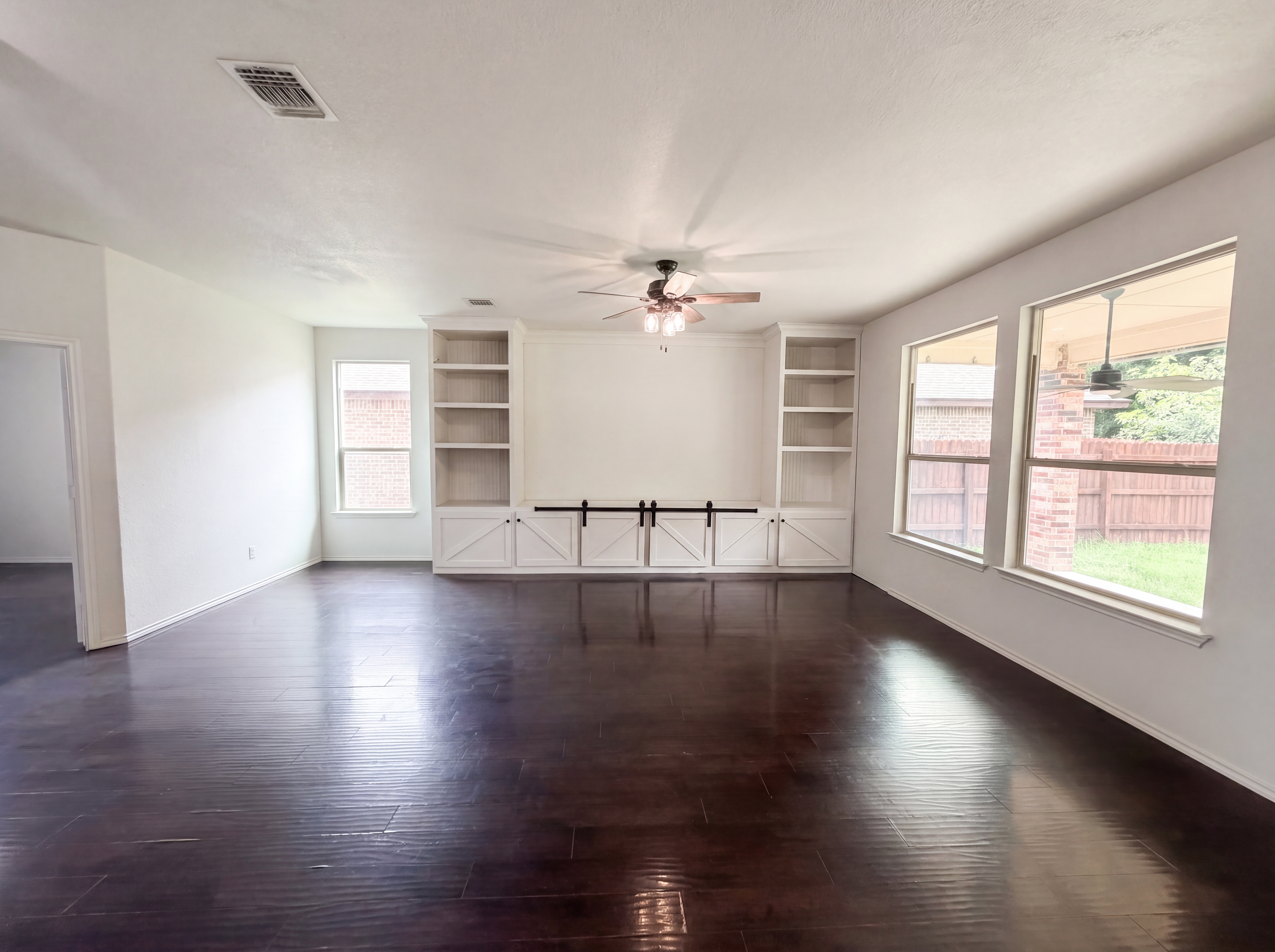 Photo 6 of 19 of 6623 Ambrose Cir, Temple, TX