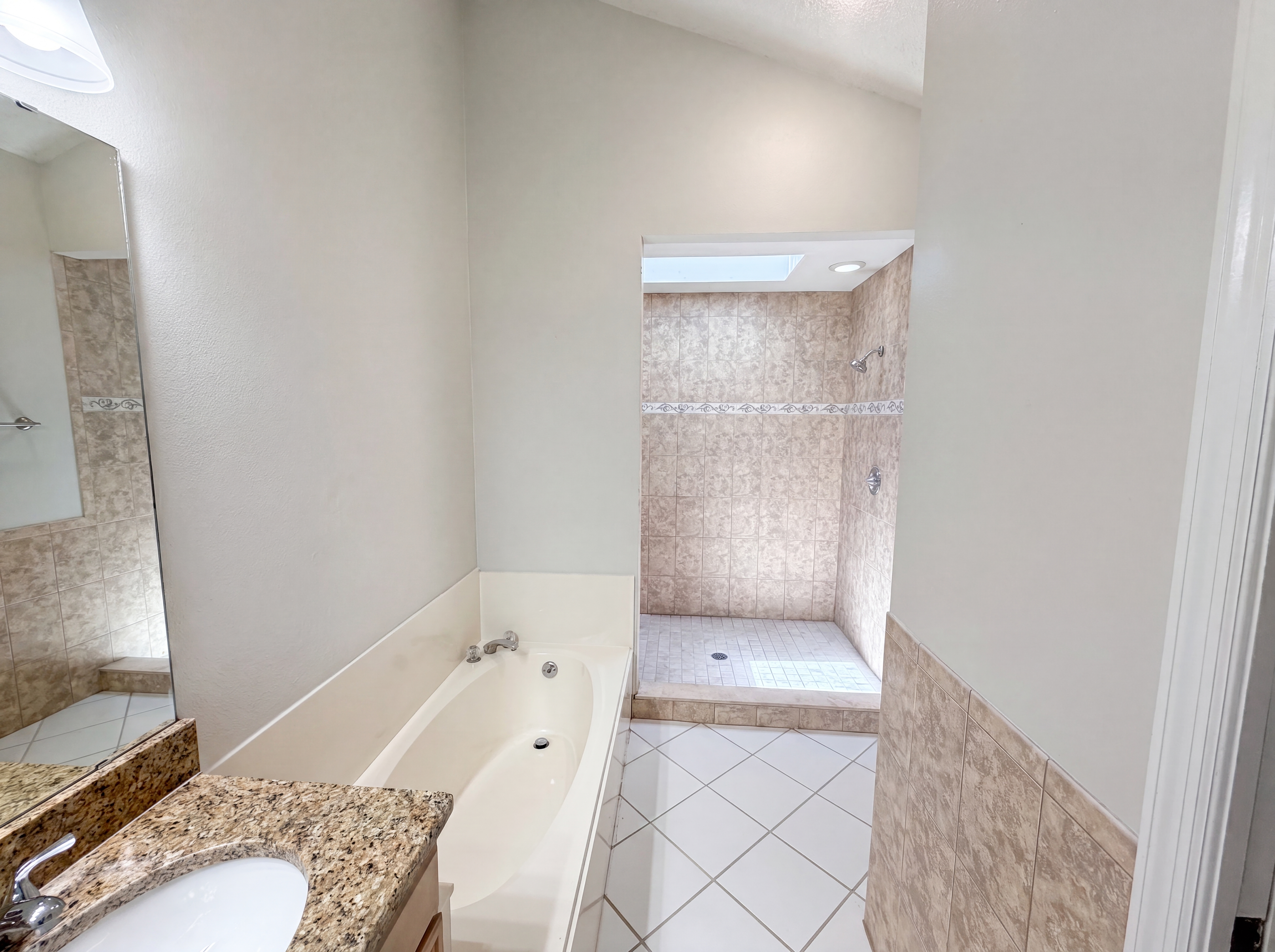 Photo 19 of 30 of 300 Sprucewood Rd, Lake Mary, FL