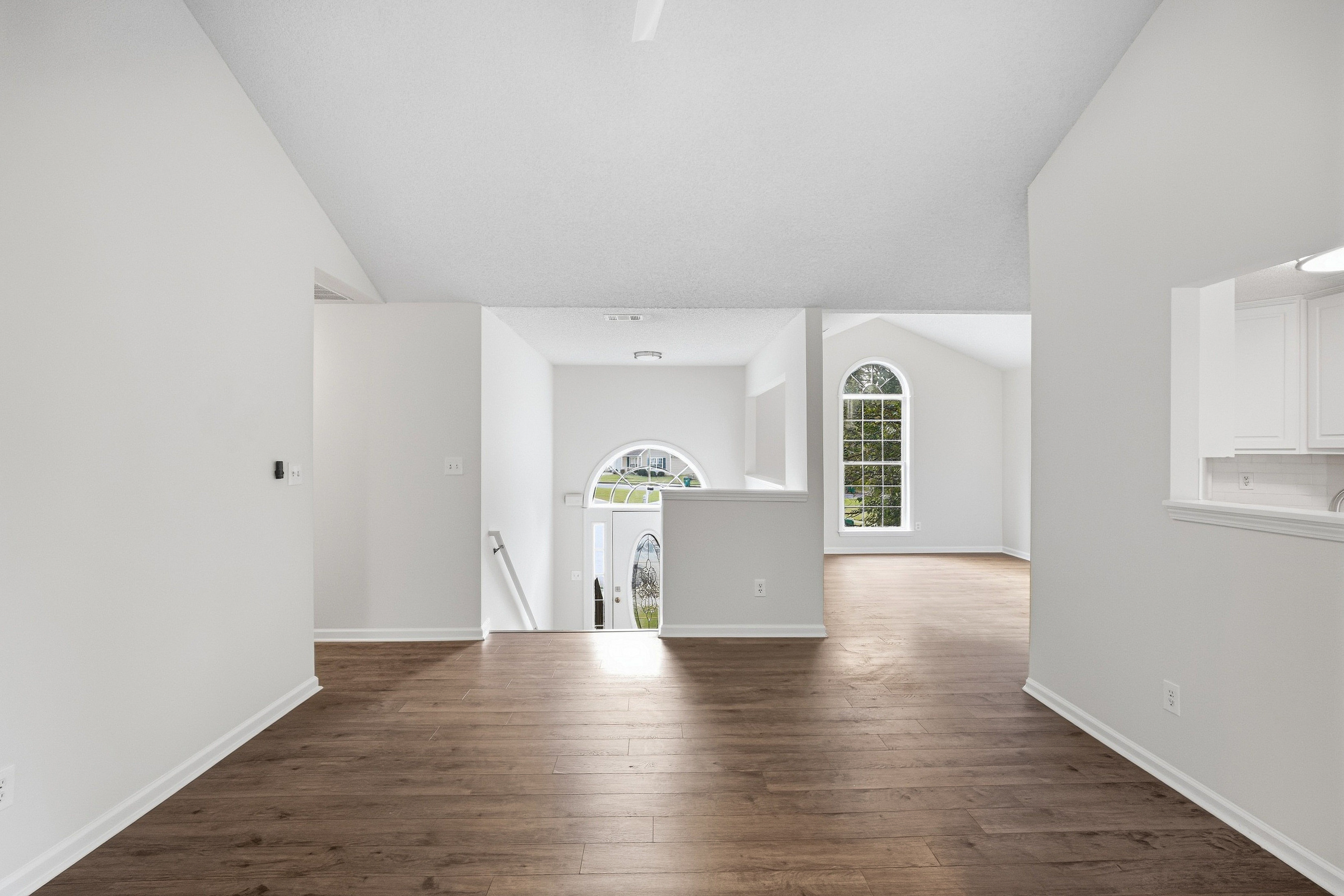 Photo 6 of 36 of 5129 Buchli Crest Ct, Lithonia, GA
